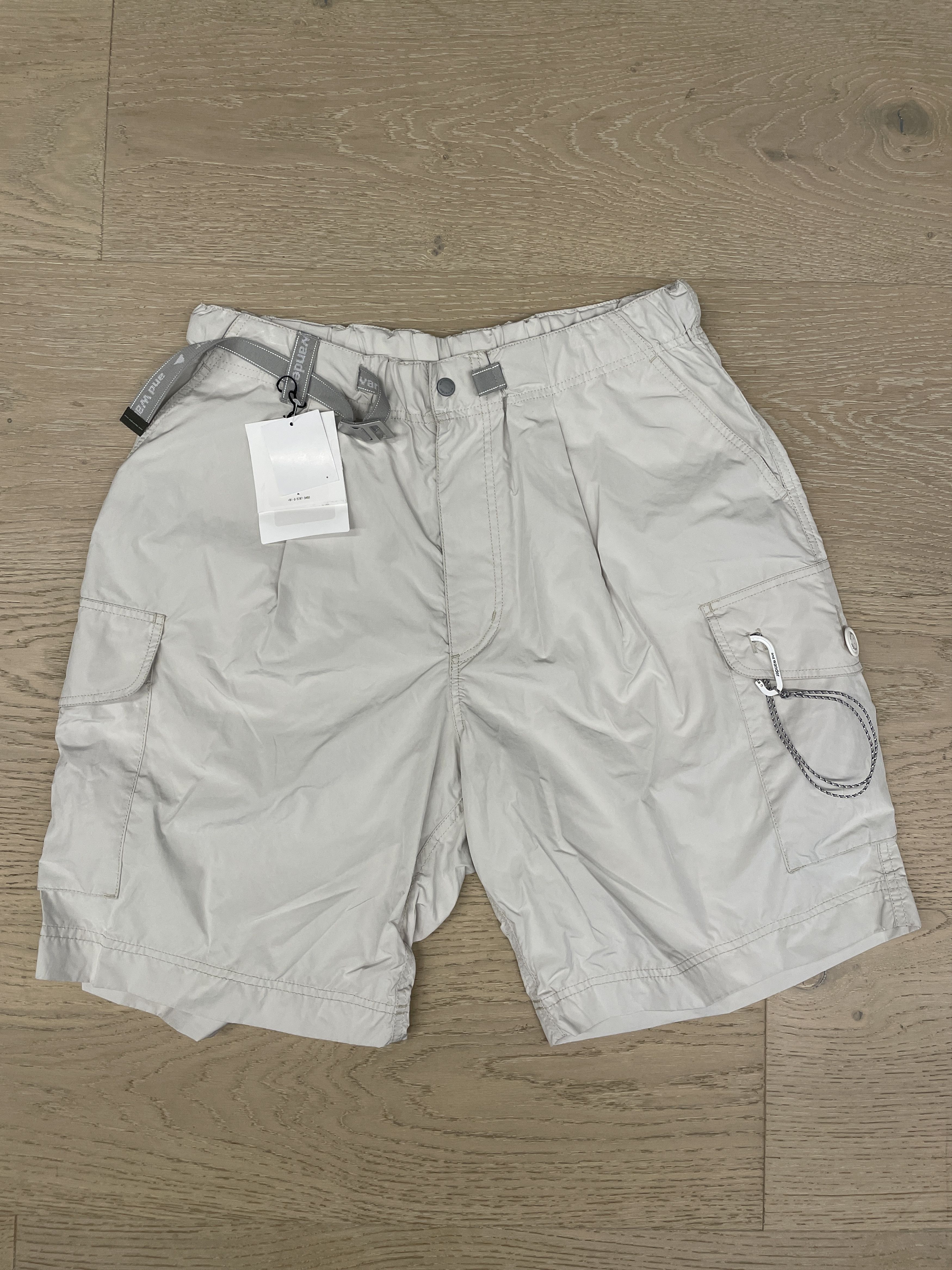 And Wander $320 And Wander Oversized Cargo Shorts XL andwander Size US 32 / EU 48 - 3 Thumbnail