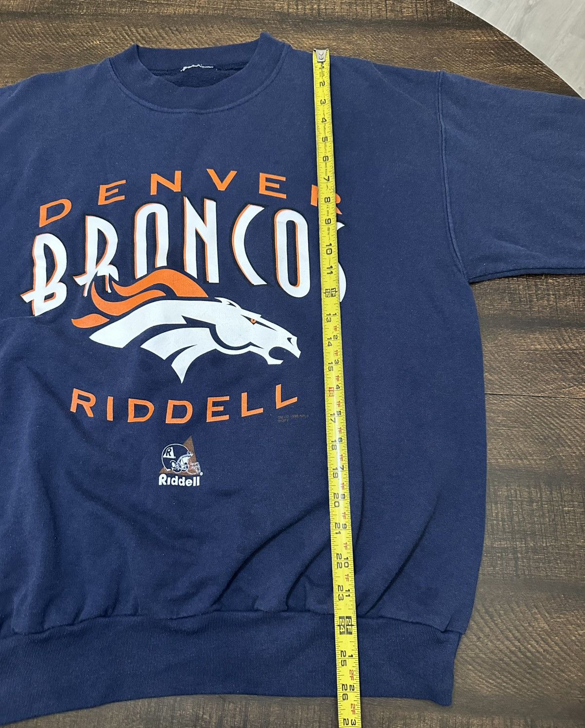 Riddell VTG 1999 Denver Broncos Sweatshirt Riddell Large-Missing Tag Size US L / EU 52-54 / 3 - 6 Thumbnail