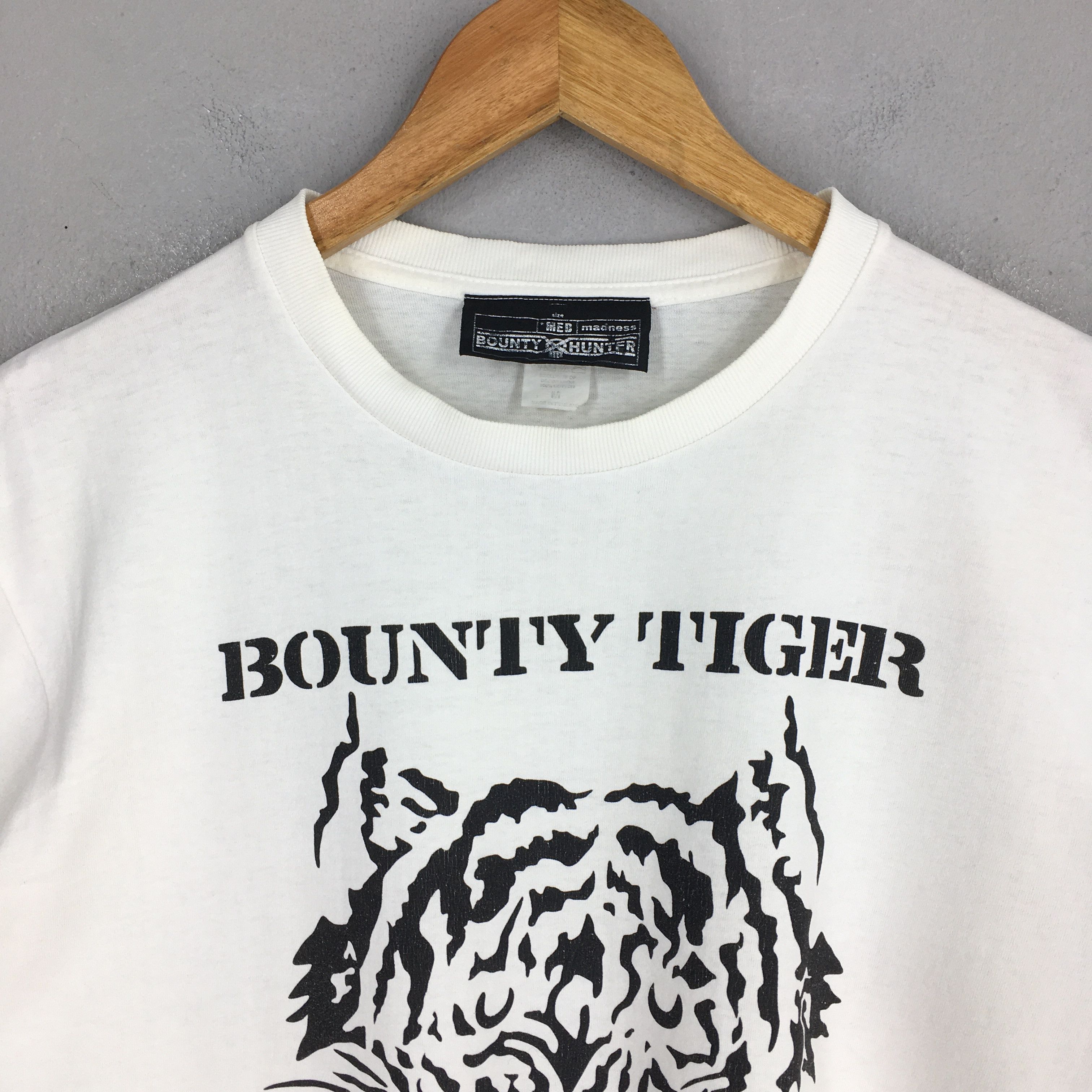 Bounty Hunter Vintage Bounty Hunter Japan Tiger Prints White T shirt Size US M / EU 48-50 / 2 - 2 Thumbnail
