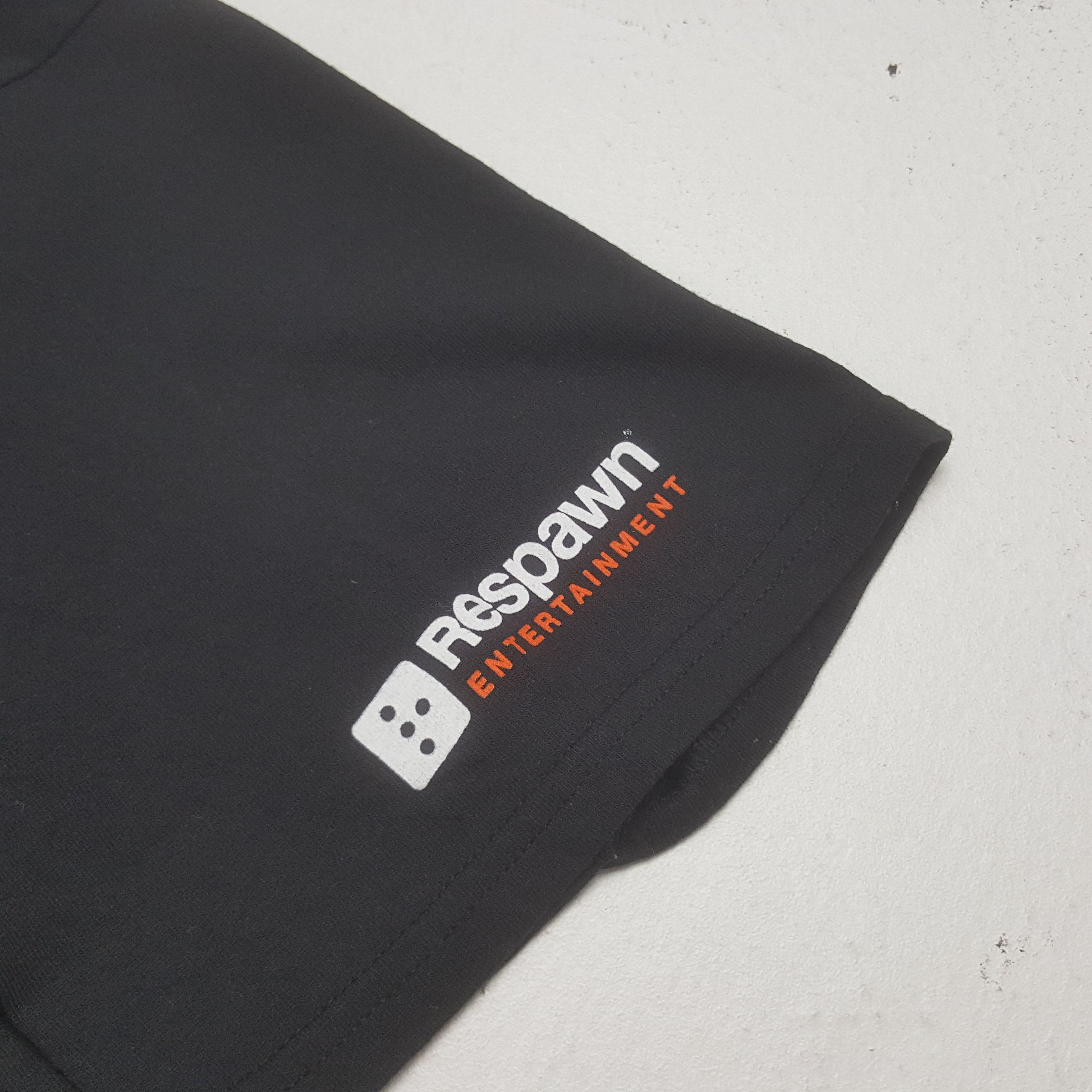 Vintage Vintage Titanfall Streetwear EA Tshirt Size US XL / EU 56 / 4 - 8 Thumbnail