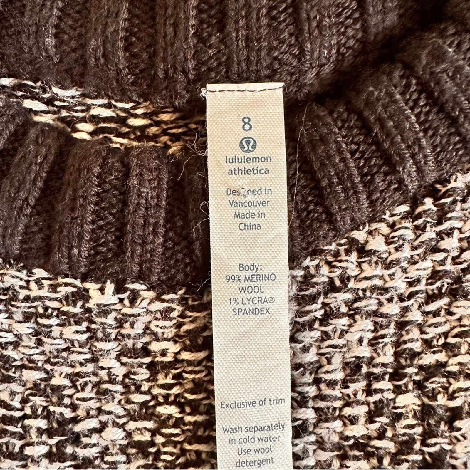 Lululemon Lululemon Passage Sweater – Black/Angel Wing – Size 8 – EUC Size M / US 6-8 / IT 42-44 - 13 Thumbnail