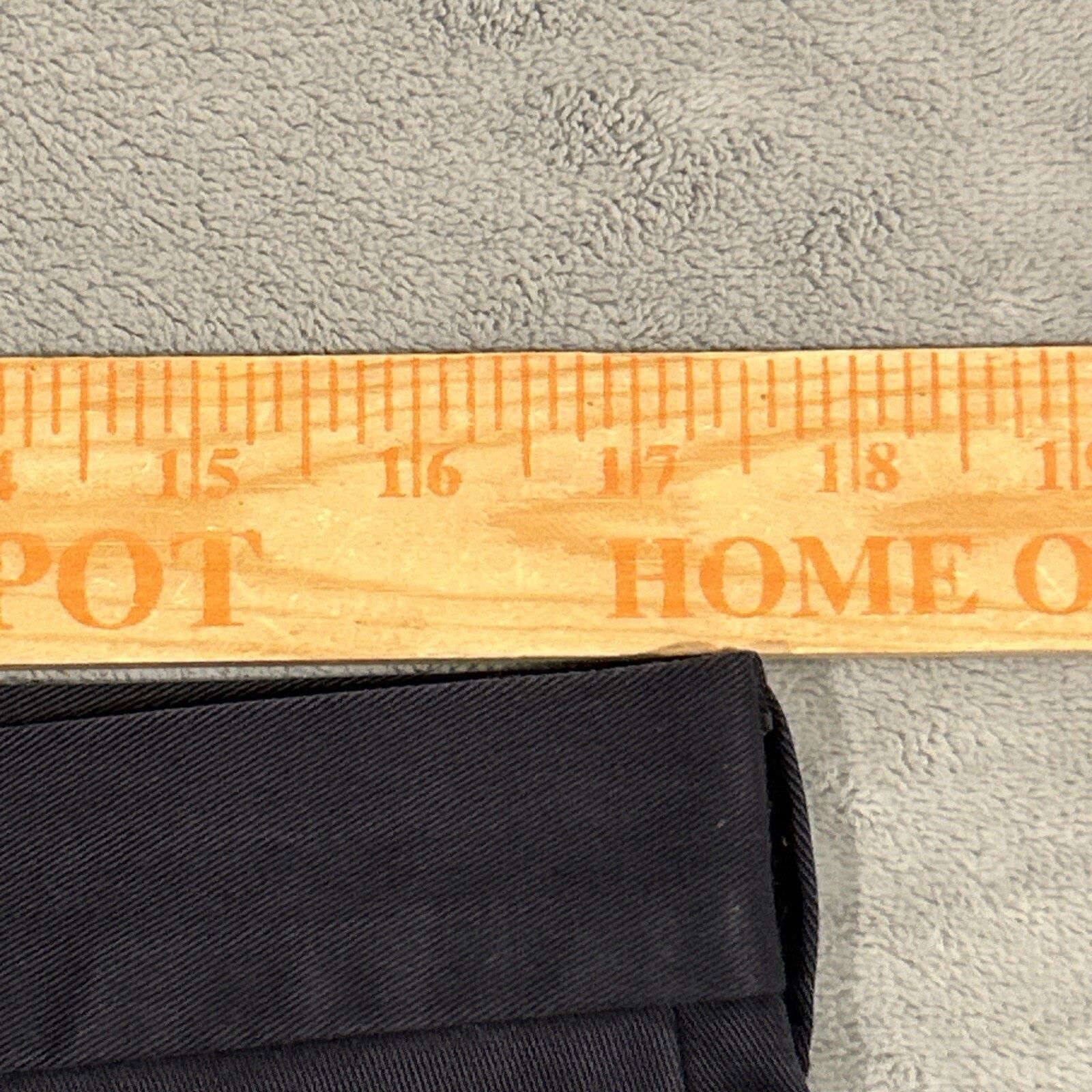 Brooks Brothers Beyond Baggy Pants 35x28 Advantage Chino Clark Action Slacks Size US 35 - 8 Thumbnail