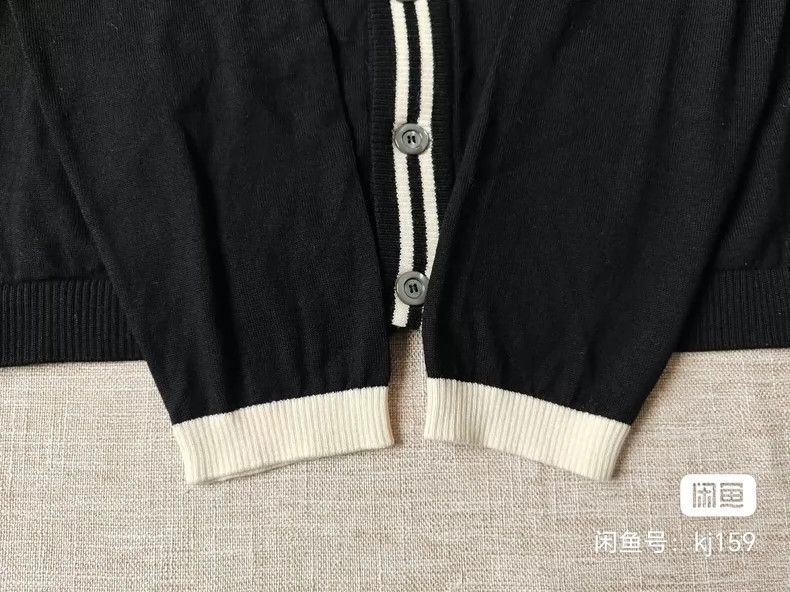 Gucci Gucci Men's bee cardigan sweater 2501-Nextarrow Size US XL / EU 56 / 4 - 8 Thumbnail