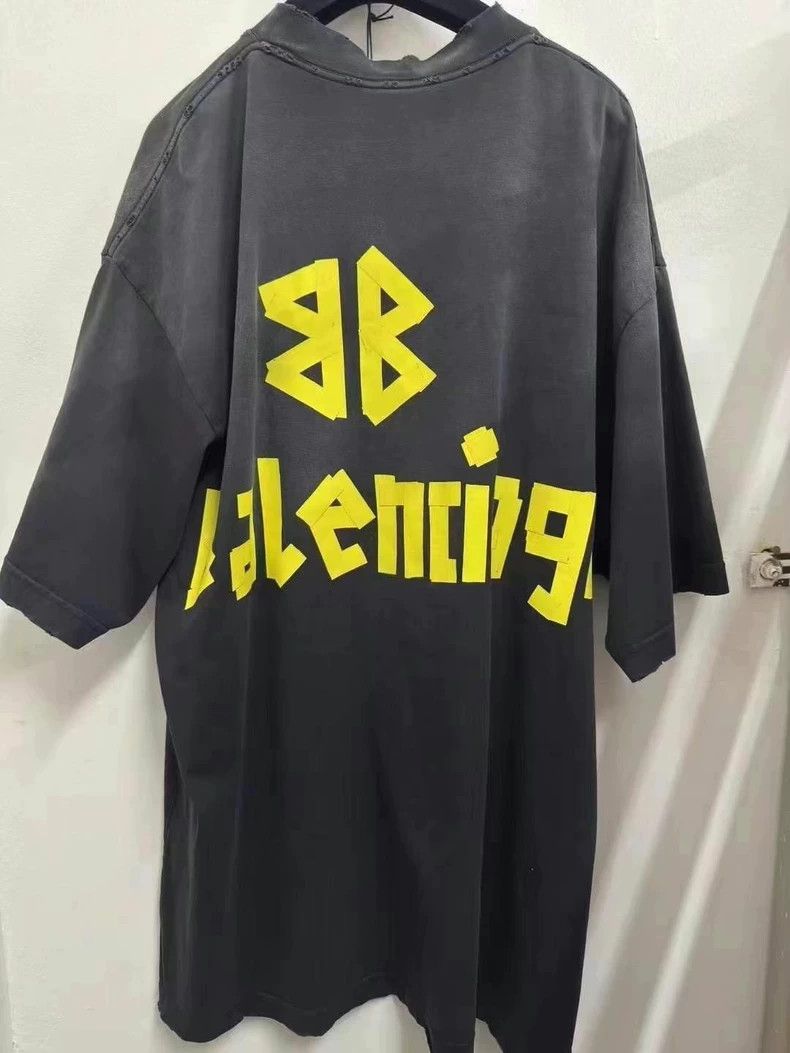 Balenciaga Balenciaga Masking Tape Short Sleeve Size US S / EU 44-46 / 1 - 2 Thumbnail