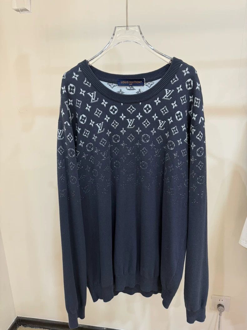 Louis Vuitton Louis Vuitton Navy blue gradient full-print LOGO knitted s Size US XXL / EU 58 / 5 - 1 Thumbnail