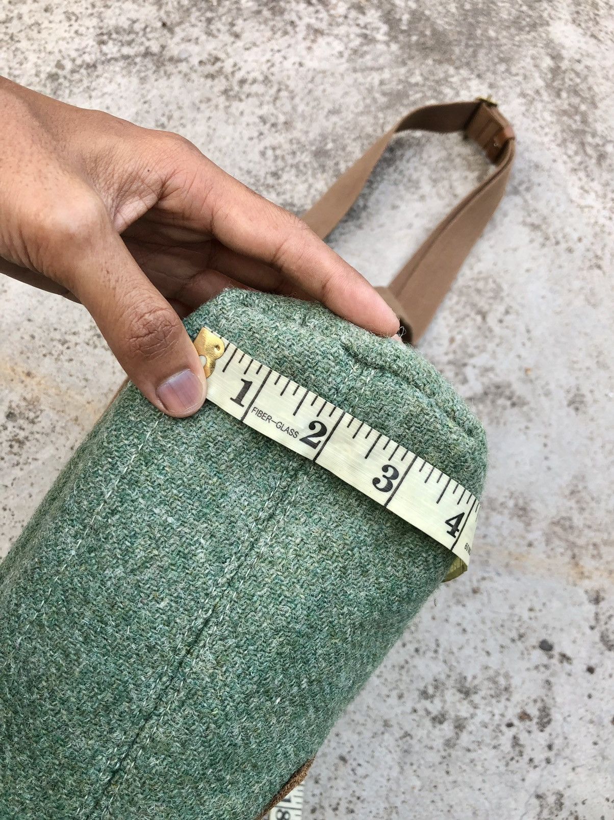 Harris Tweed WOOL⚡️⚡️HARRIS TWEED X HEMINGS INC SLINGBAG Size ONE SIZE - 9 Thumbnail