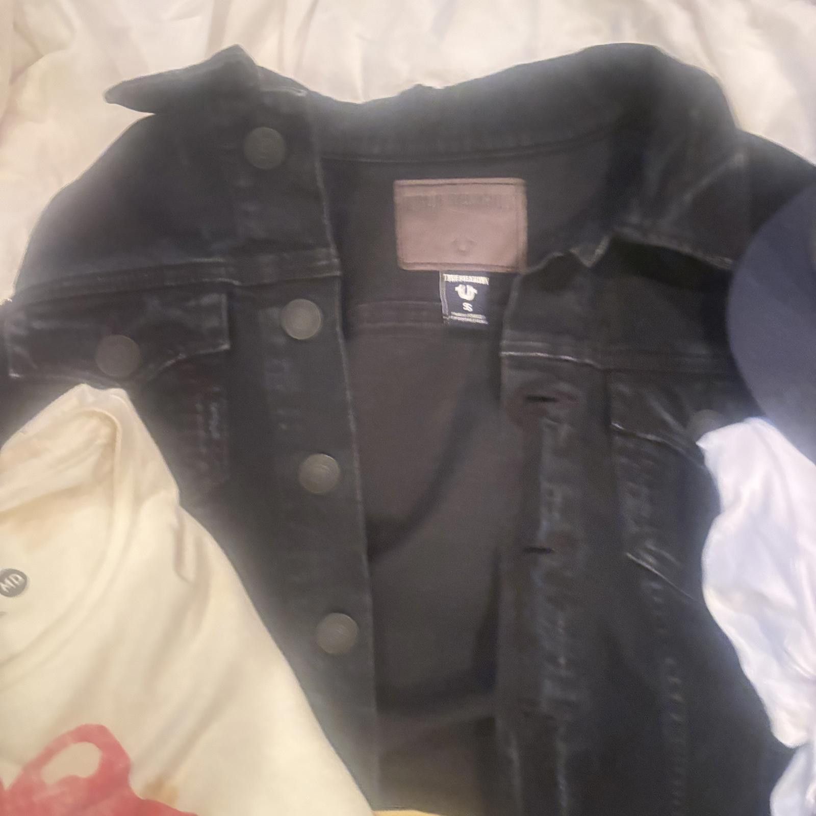 True Religion True Religion Black Denim Jacket with Studded Shoulders Size S / US 4 / IT 40 - 4 Thumbnail