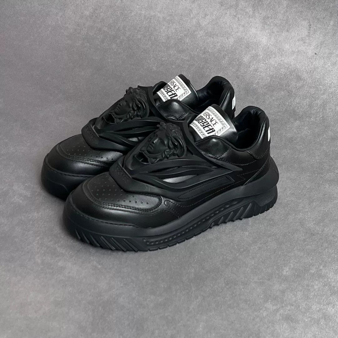 Versace Versace Casual Black Lowtop Sneakers 8 Men Size US 8 / EU 41 - 1 Thumbnail