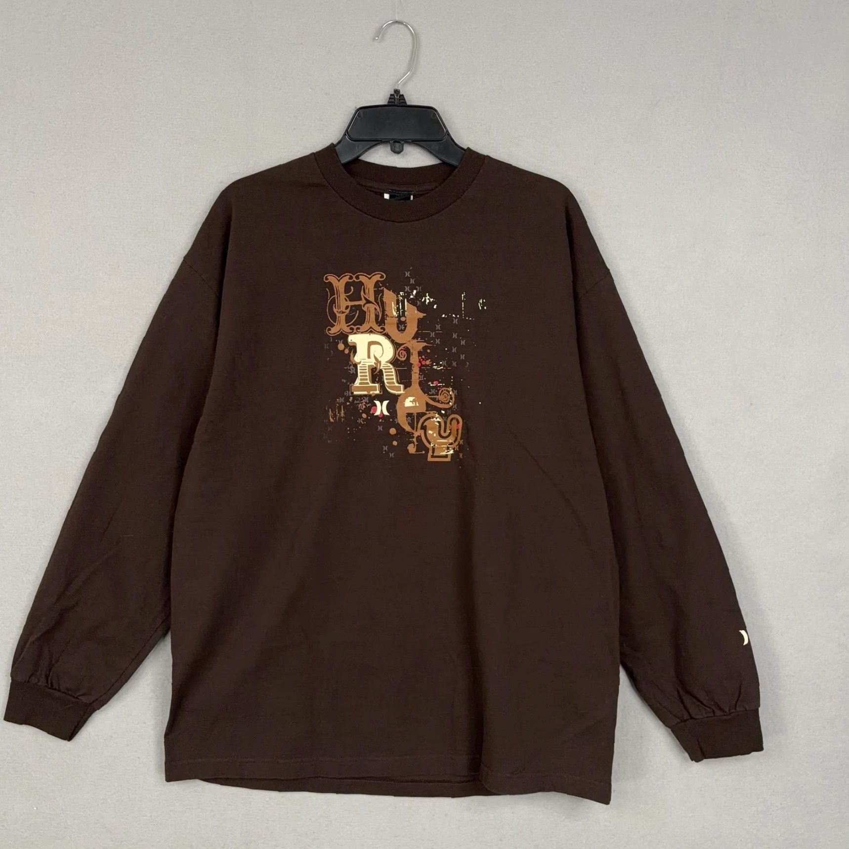 Hurley VINTAGE Hurley Shirt Mens XL Brown Long Sleeve Graphic Skate Surf Cali Logo Shirt XL Brown Graphic 90s Mens Size US XL / EU 56 / 4 - 2 Thumbnail