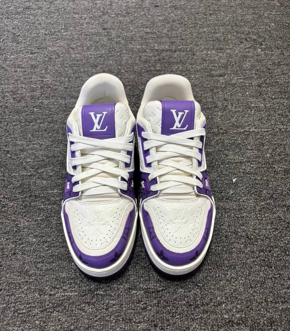Louis Vuitton LV Trainer sneakers with a white and purple print Size US 7 / IT 37 - 9 Thumbnail
