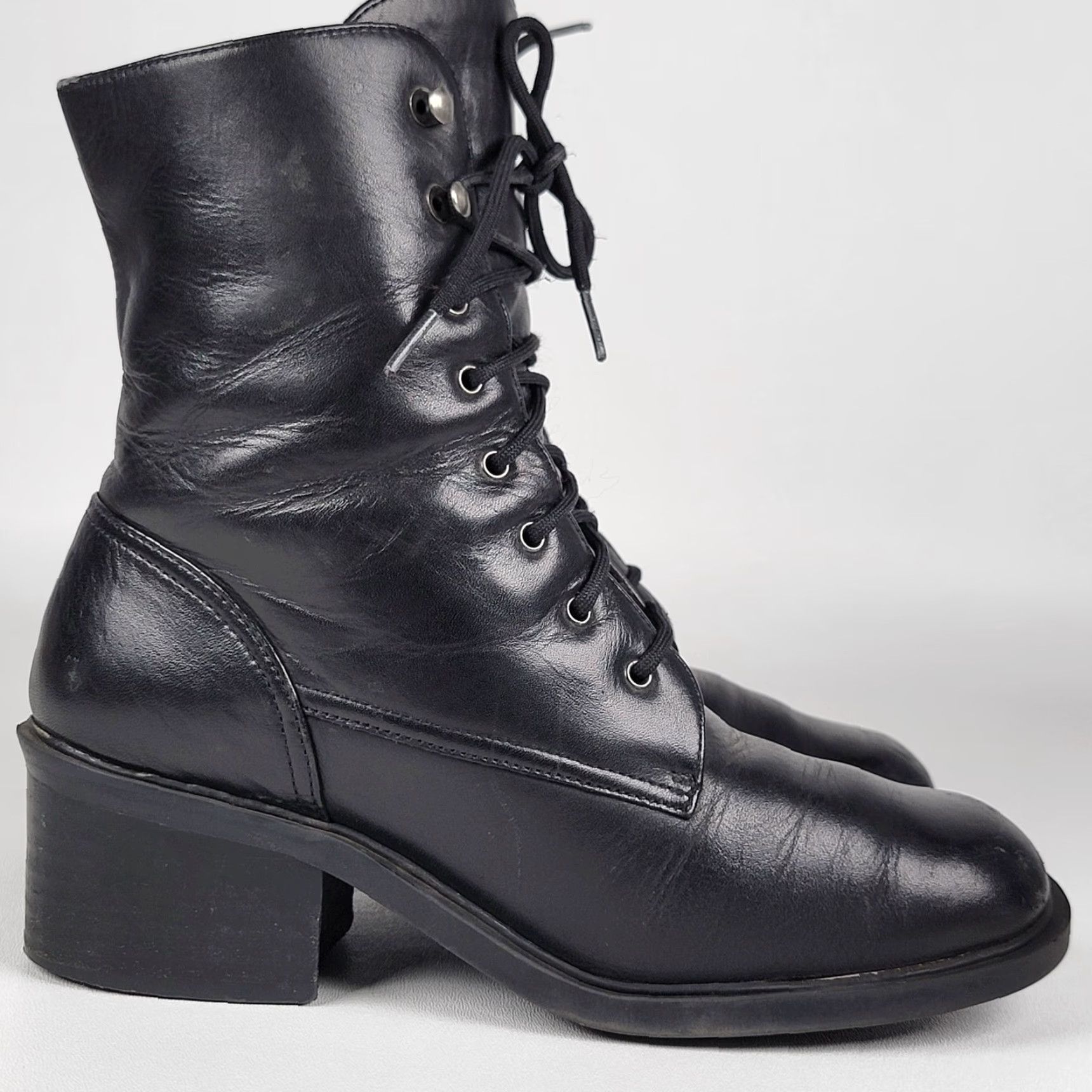 Madewell VINTAGE Madewell Partners Lace Up Granny Black Leather Riding Boots Womens Size 6.5 Size US 7 / IT 37 - 2 Thumbnail