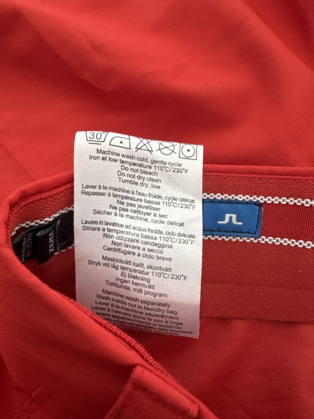 J.Lindeberg J.Lindeberg Golf style Red pants Size US 33 - 4 Thumbnail