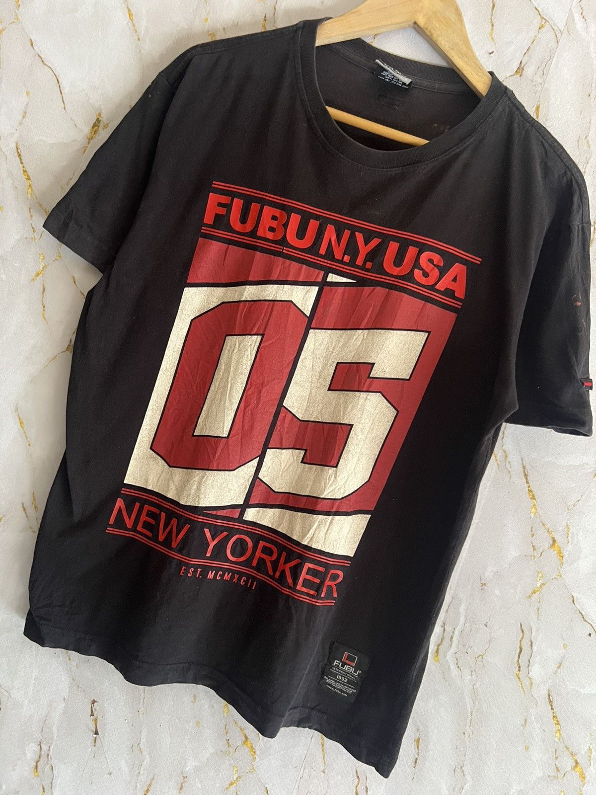 Fubu Vintage FUBU T-Shirt – Y2K Hip-Hop Streetwear Classic Size US L / EU 52-54 / 3 - 5 Thumbnail