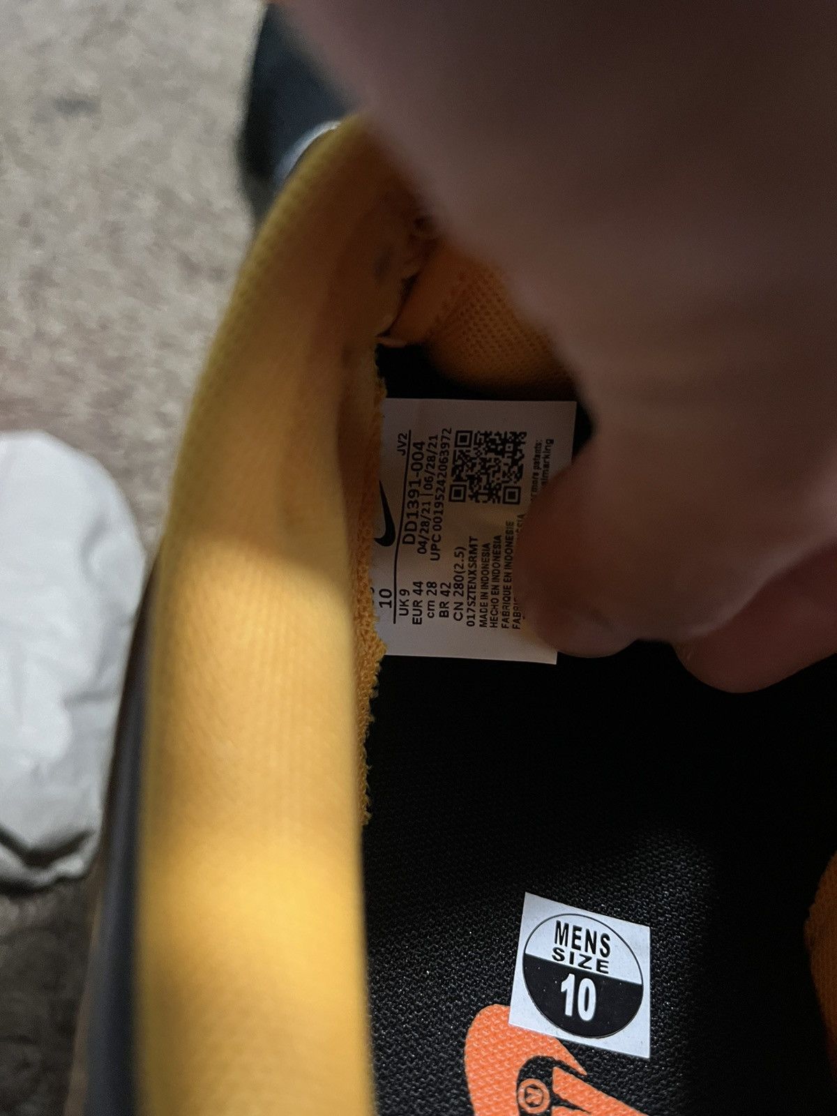 Nike Nike Dunk Low Goldenrod Size US 10 / EU 43 - 6 Thumbnail