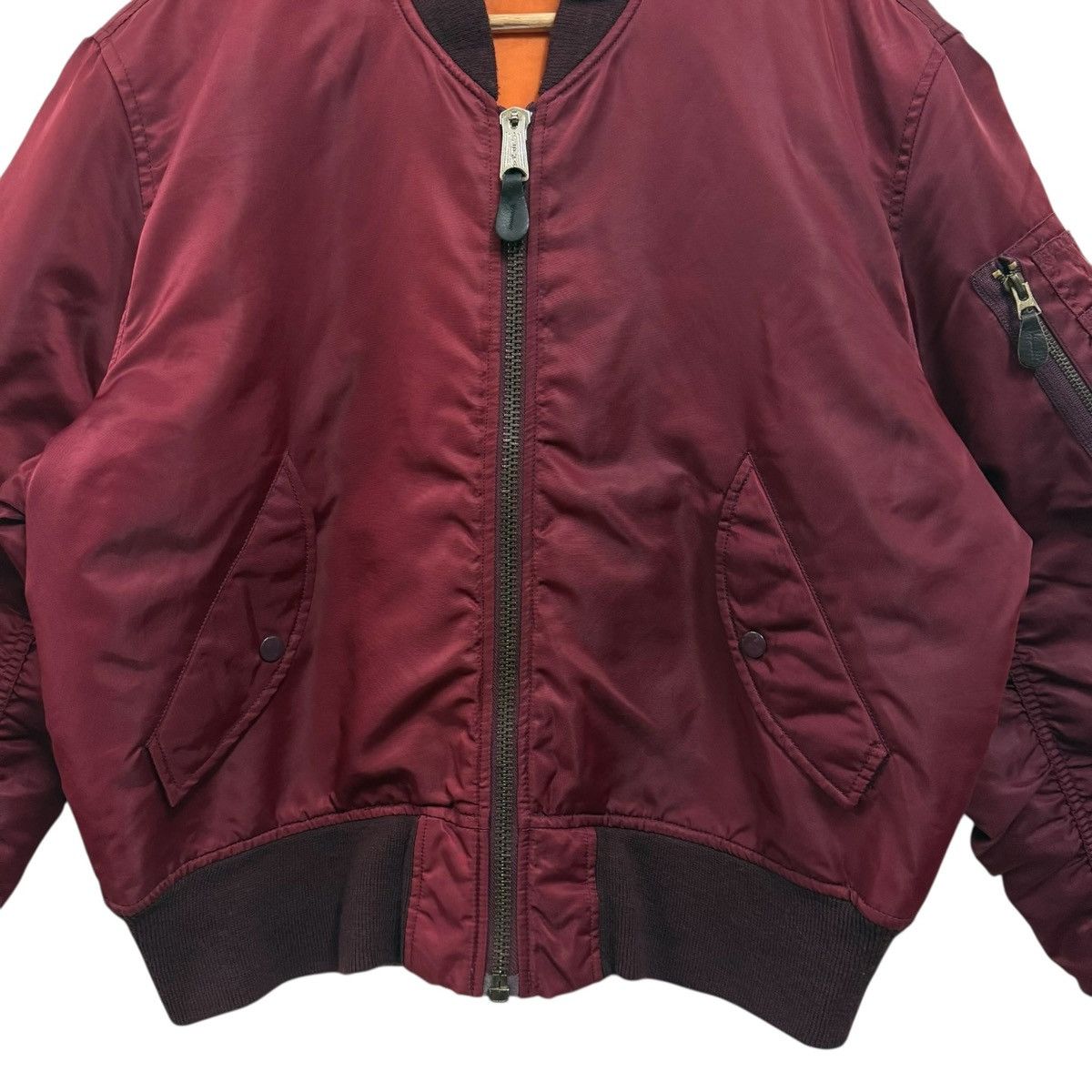 Alpha Industries Vintage Alpha Industries Ma1 Bomber Jacket Maroon Reversible Size US XL / EU 56 / 4 - 4 Thumbnail