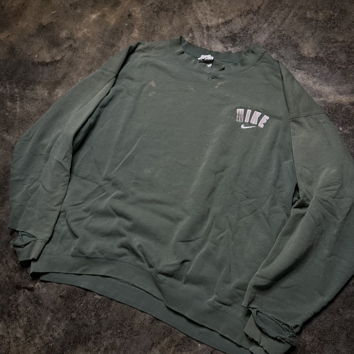 Vintage vintage olive green 90s nike baggy sweatshirt Size US XL / EU 56 / 4 - 2 Thumbnail