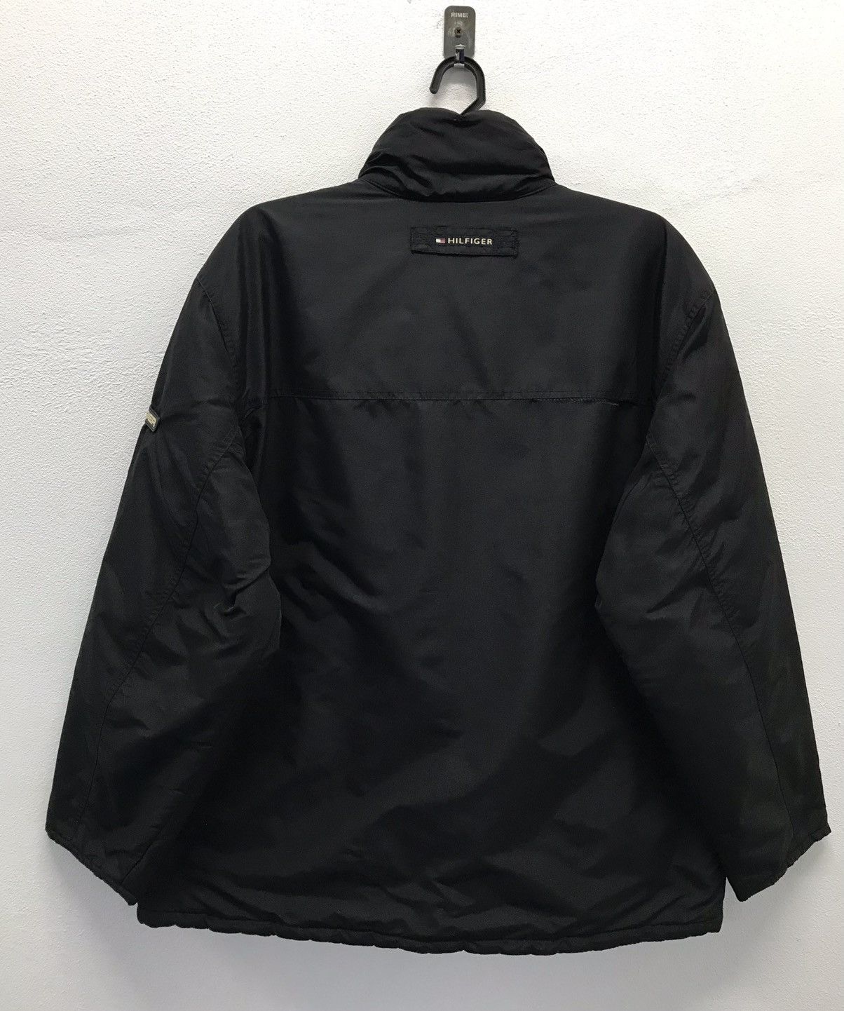 Tommy Hilfiger Vintage Tommy Hilfiger Jacket Size US M / EU 48-50 / 2 - 2 Thumbnail