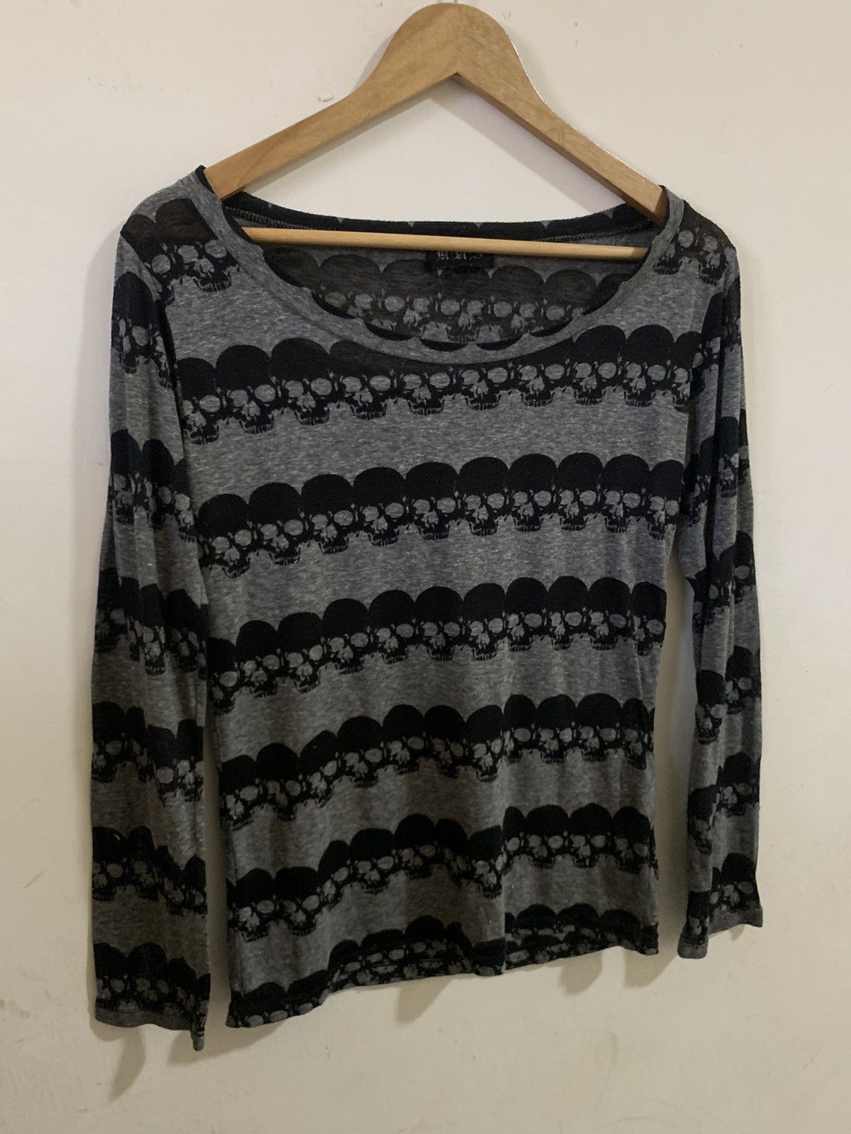 Japanese Brand Japanese Brand KUI Skull Rock Metal Long Sleeve Size S / US 4 / IT 40 - 4 Thumbnail