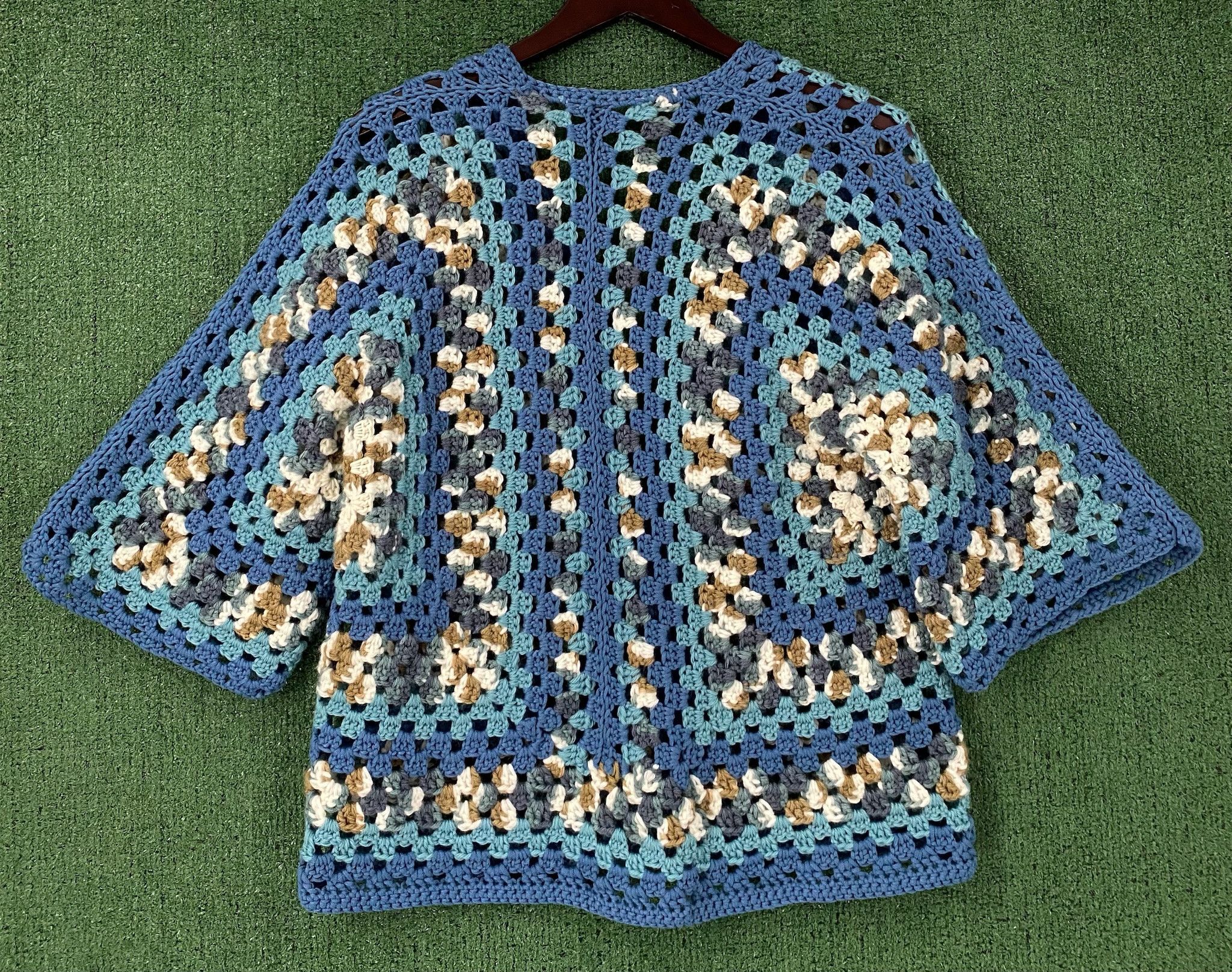 Handmade VTG Handmade Granny Square Crochet Cardigan Sweater Medium Size M / US 6-8 / IT 42-44 - 5 Thumbnail
