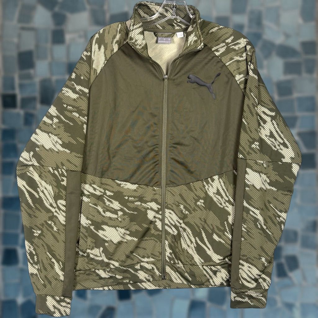 Puma Puma Jacket Men Large Contrast 2.0 Grape Leaf CAMO Full Zip Lightweight Athletic Size US L / EU 52-54 / 3 - 1 Thumbnail