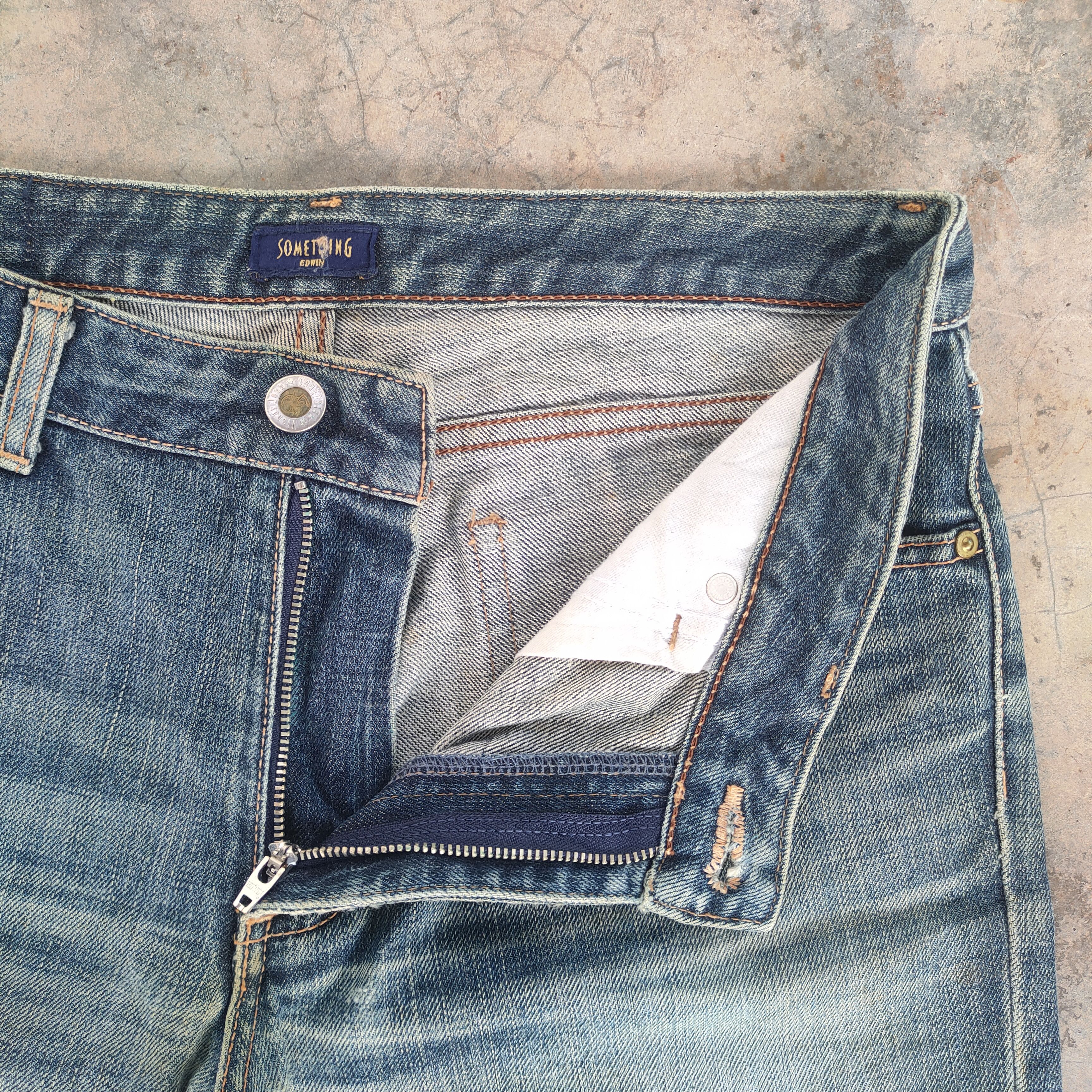 Japanese Brand VINTAGE SOMETHING FLARE FADED DENIM JEANS PANTS Size US 31 - 7 Thumbnail