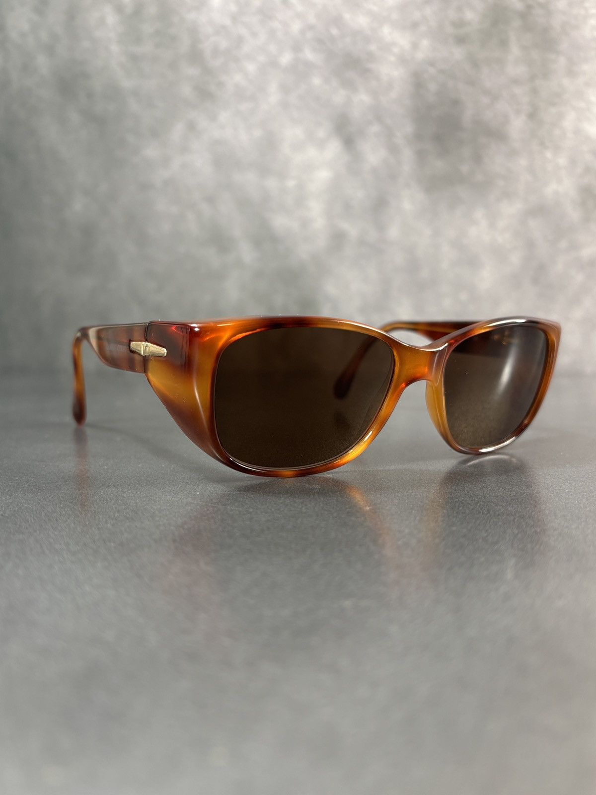 Giorgio Armani 1990s Vintage Giorgio Armani Sunglasses GA835 Tortoise 80s Size ONE SIZE - 22 Thumbnail