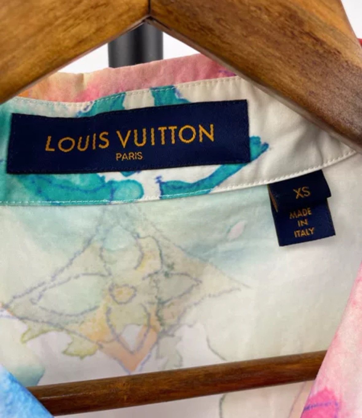 Louis Vuitton Louis Vuitton Colorful ink full logo short sleeved shirt Size US XS / EU 42 / 0 - 6 Thumbnail