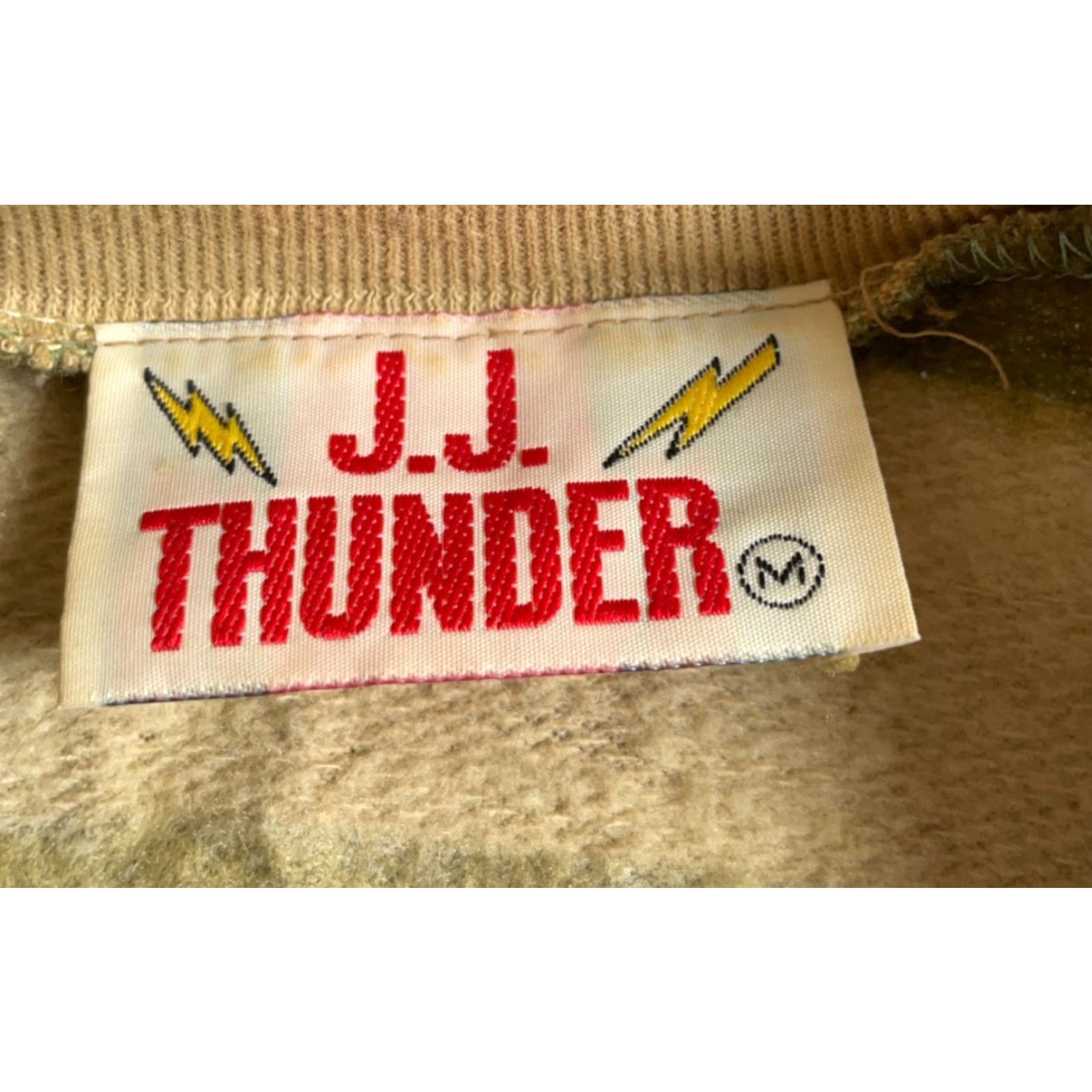 Vintage VINTAGE 70s Striped Sweatshirt Adult Medium Beige J.J. Thunder Crew Neck Long Sleeve 50/50 Cotton Polyester Knit Pullover Size US M / EU 48-50 / 2 - 3 Thumbnail