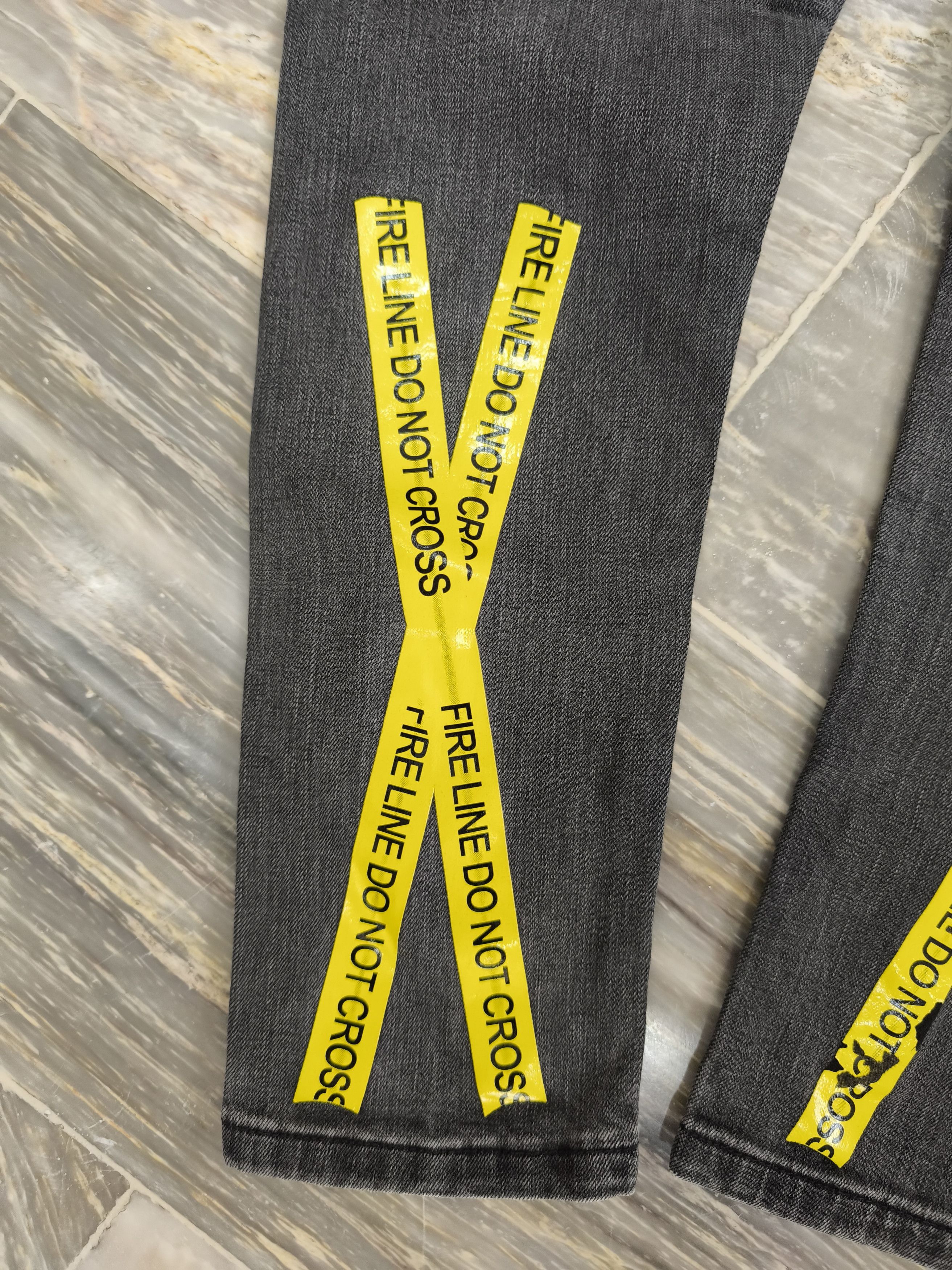 Off-White Off White Fire Line Yellow Logo Gray Slim Denim Jeans Size US 32 / EU 48 - 6 Thumbnail