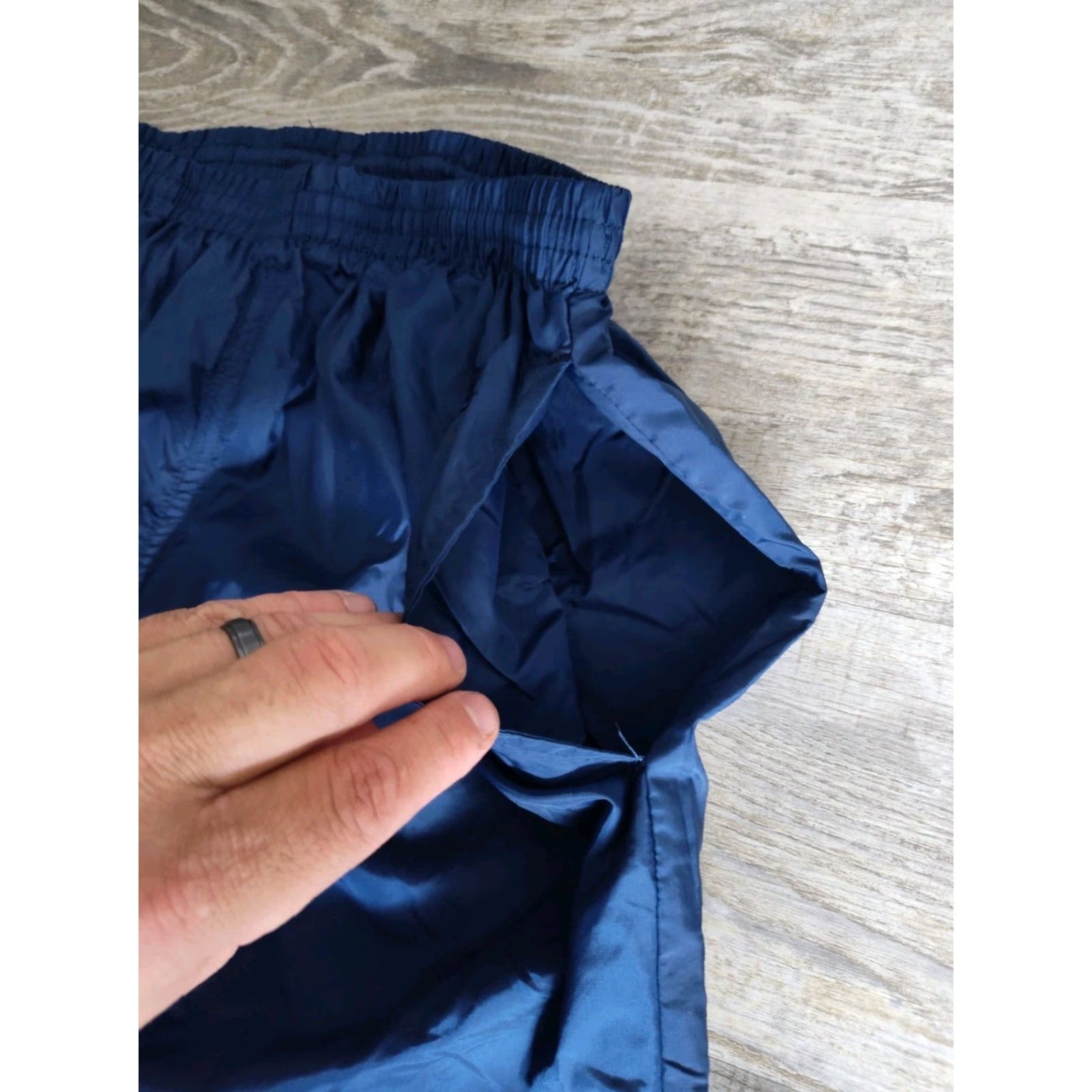Nike VINTAGE Nike Track Pants Women’s Size L Tapered Joggers Windbreaker Athleisure 90s Blue Size 36" / US 14 / IT 50 - 7 Thumbnail