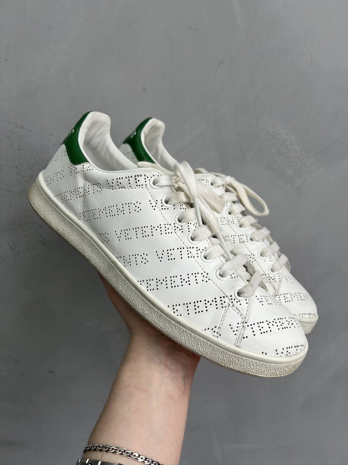Vetements Vetements low monogram leather trainers Size US 7 / EU 40 - 2 Thumbnail
