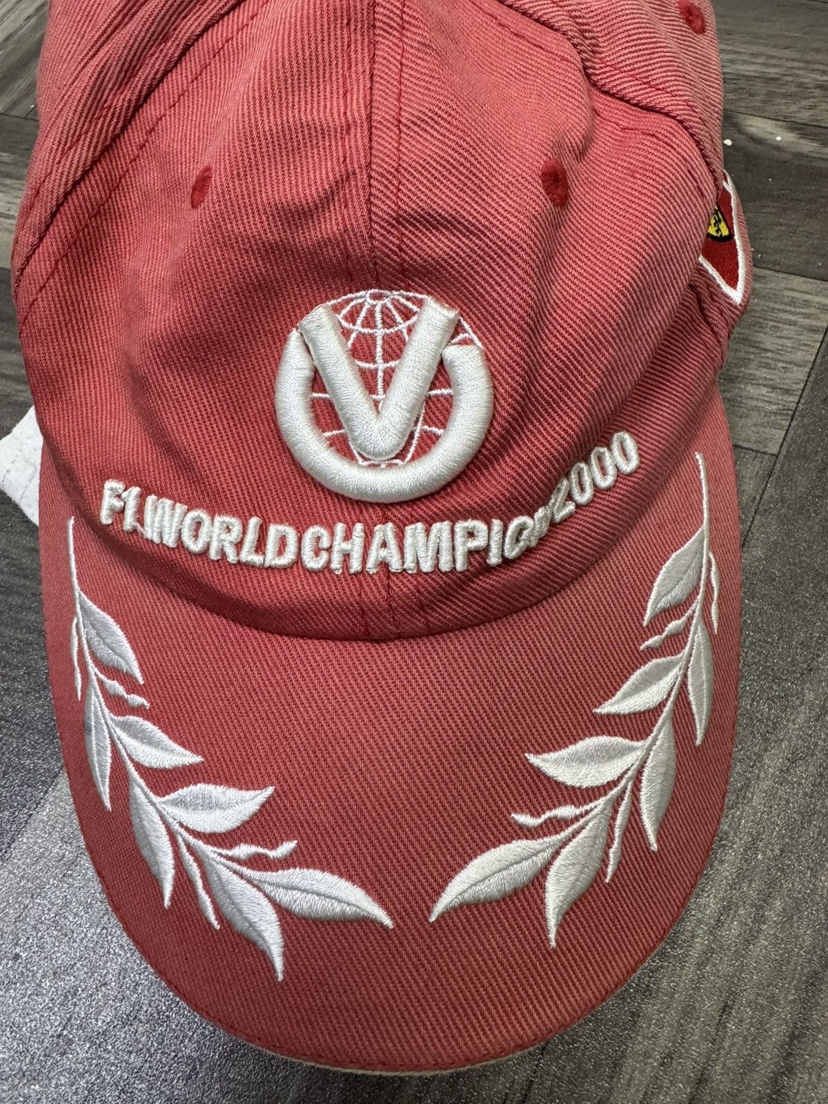 Ferrari × Formula 1 × Vintage Vintage Micheal Schumacher F1 World Champion 2000 cap Size ONE SIZE - 5 Thumbnail