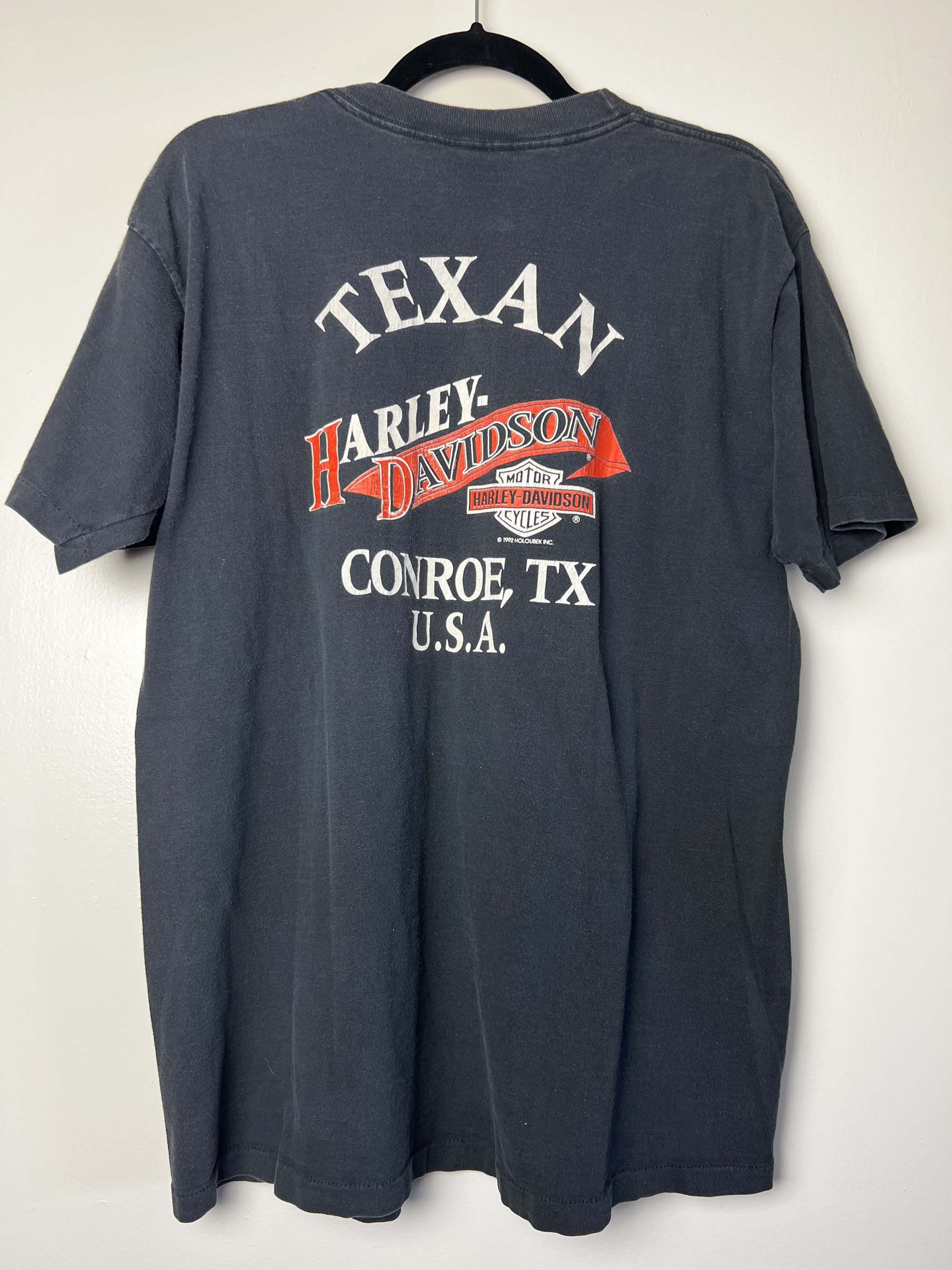 Harley Davidson Vintage 1992 Harley Davidson Motorcycles Conroe, TX T-Shirt Size US XL / EU 56 / 4 - 10 Thumbnail