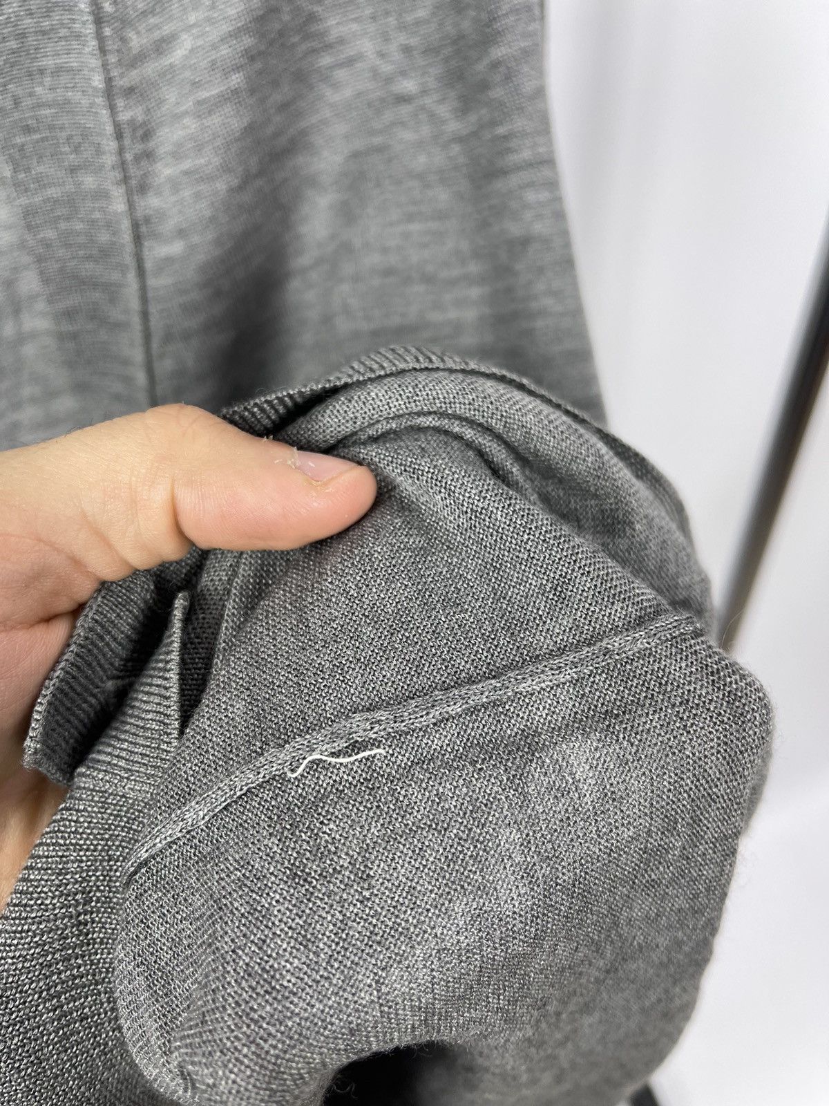 Balenciaga Balenciaga.Paris Cardigan Size L Grey Knit 100% Wool Sweater Size L / US 10 / IT 46 - 5 Thumbnail