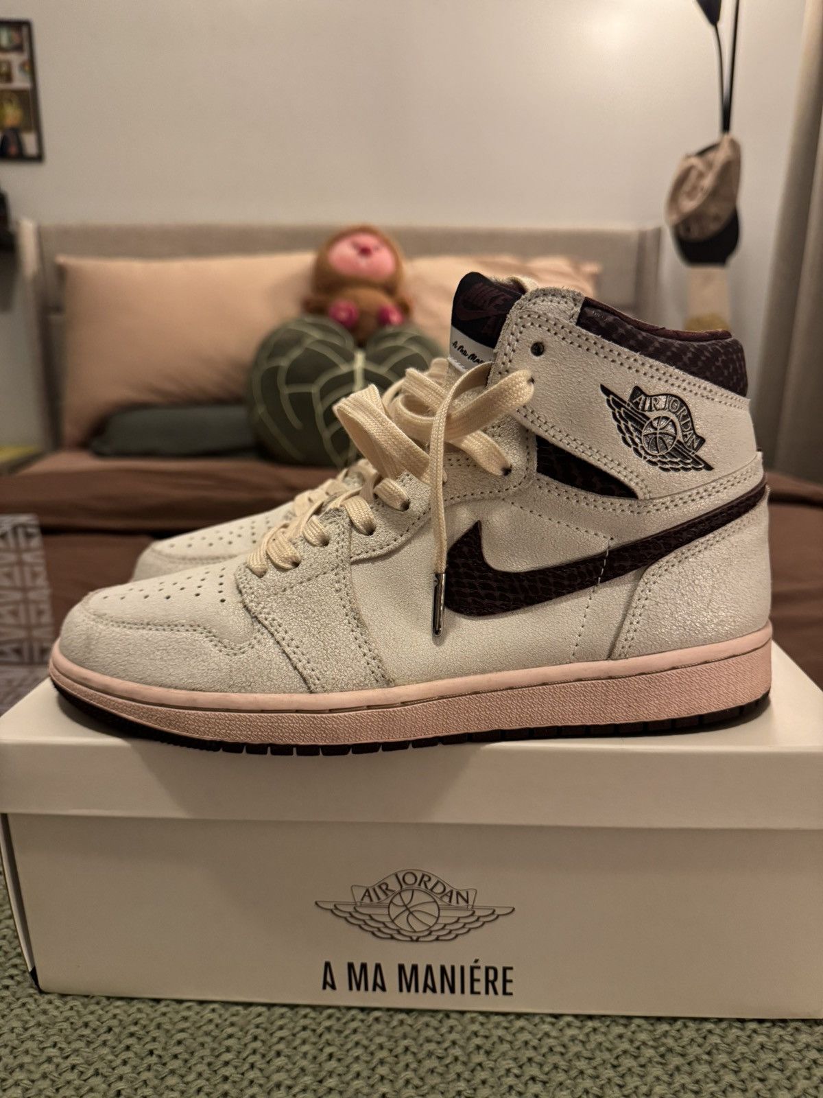 Jordan Brand Jordan 1 x A Ma Maniere Size US 9 / EU 42 - 3 Thumbnail
