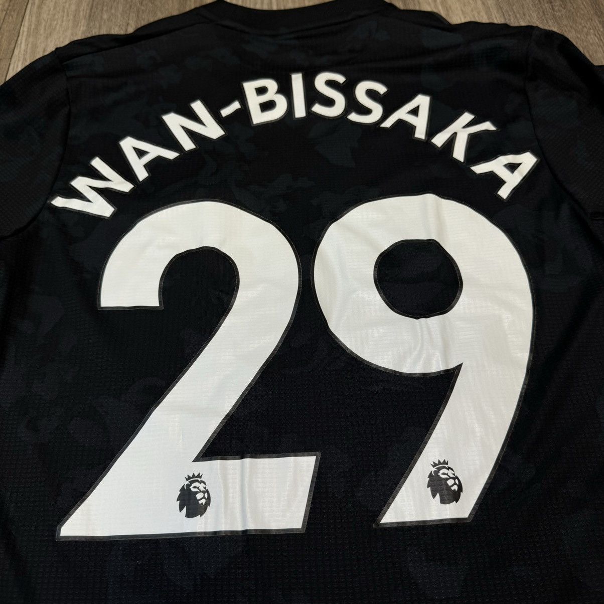 Adidas Manchester United 19/20 player issue shirt #29 Wan-bissaka Size US S / EU 44-46 / 1 - 4 Thumbnail