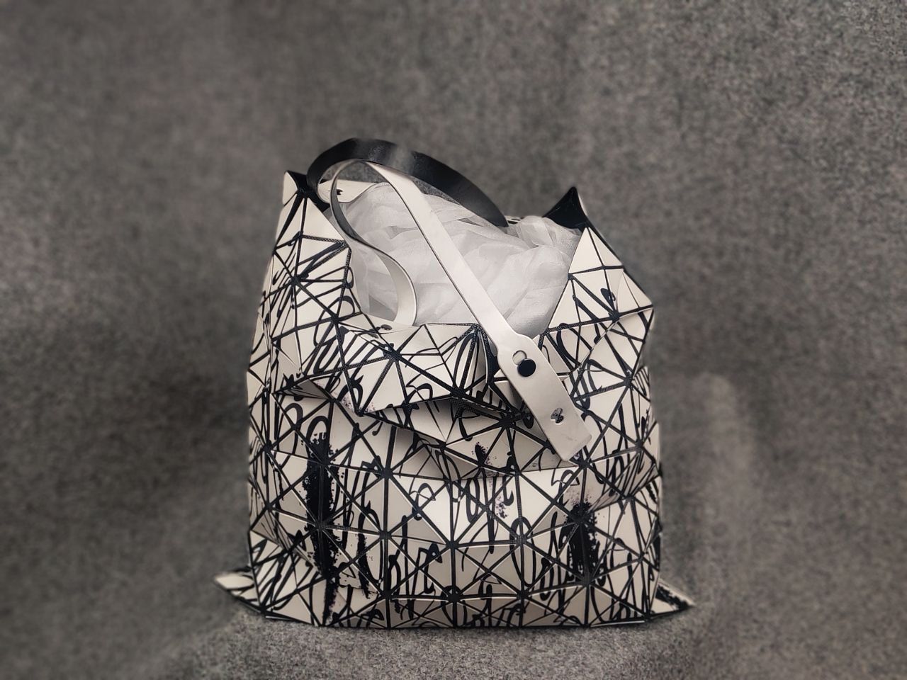 Issey Miyake Issey Miyake Bao Bao Japan Curtis Krig Tote Bag Black Art Size ONE SIZE - 2 Thumbnail