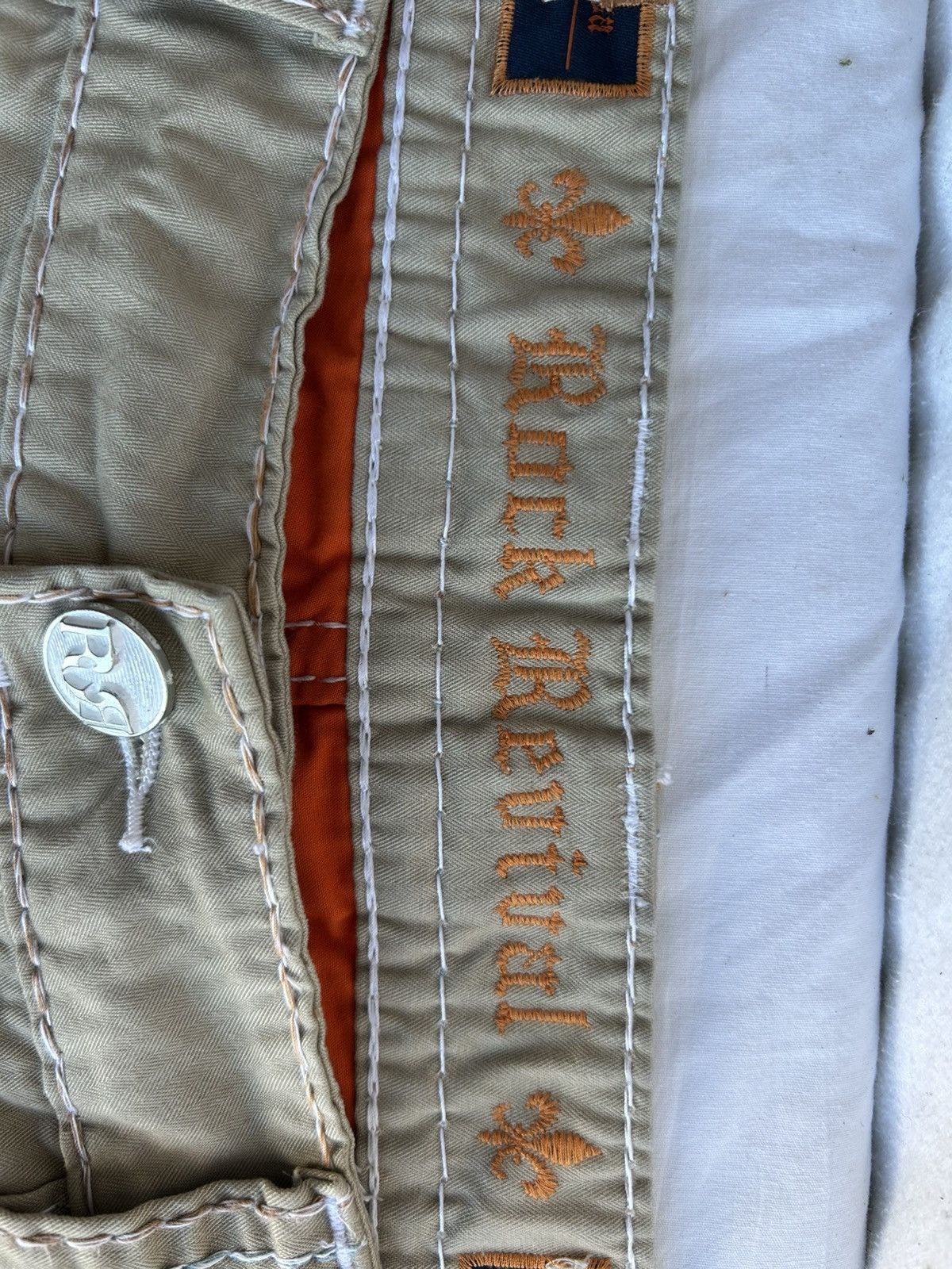 Rock Revival Rock Revival Khaki Cargo Shorts Size US 38 / EU 54 - 3 Thumbnail
