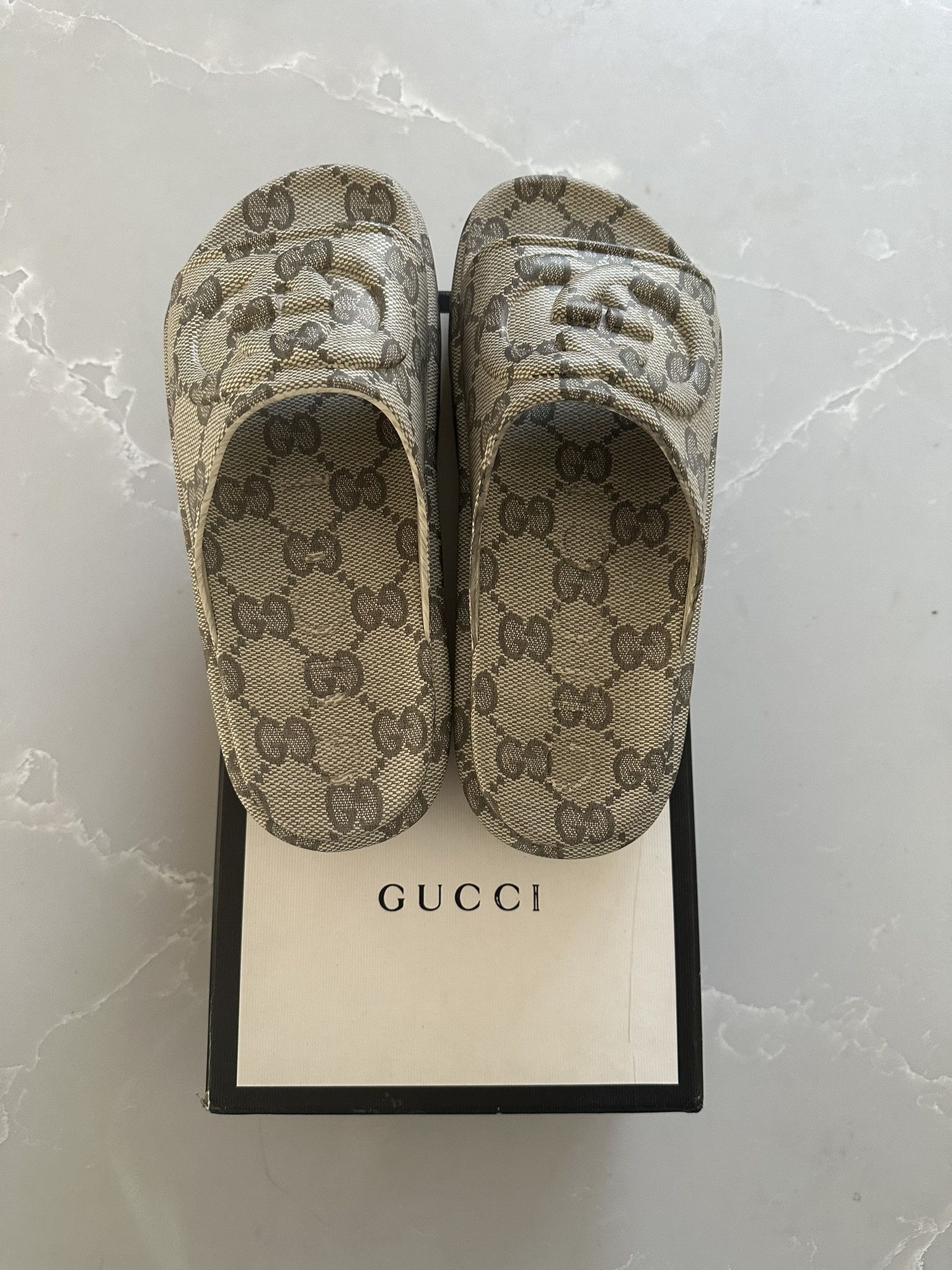 Gucci Gucci Slide Sandal With Embossed Interlocking G Ebony Sz 43 Size US 10 / EU 43 - 3 Thumbnail