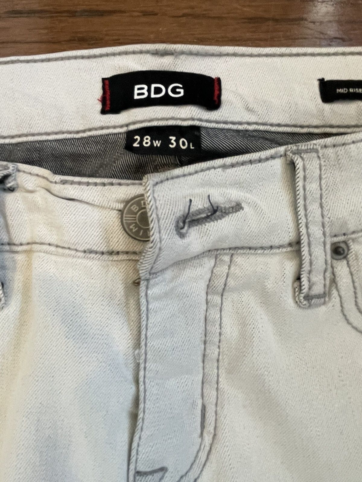 Bdg BDG white studded seam jeans Size 28" / US 6 / IT 42 - 3 Thumbnail