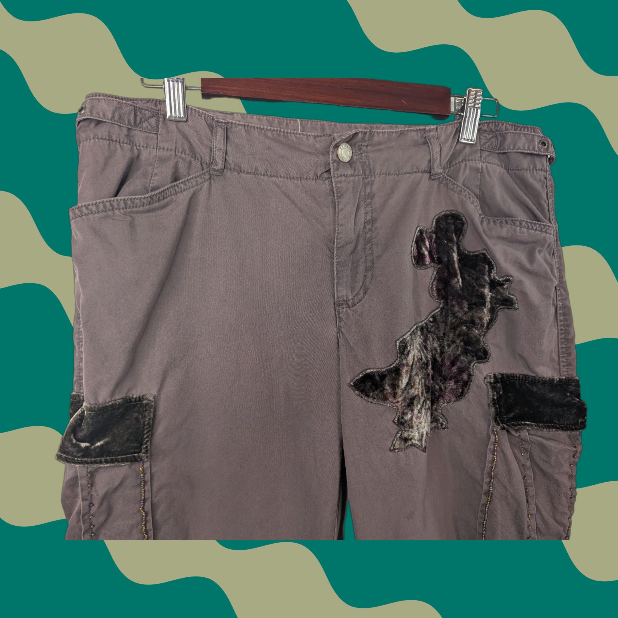 Express VINTAGE Express Velvet Cargo Pants Women's Size 12 Hip Hop Streetwear Y2K Brown Velvet Cargo Pants Beaded Express Hip Hop 2000s Girls Women Mens? Size 34" / US 12 / IT 48 - 1 Thumbnail