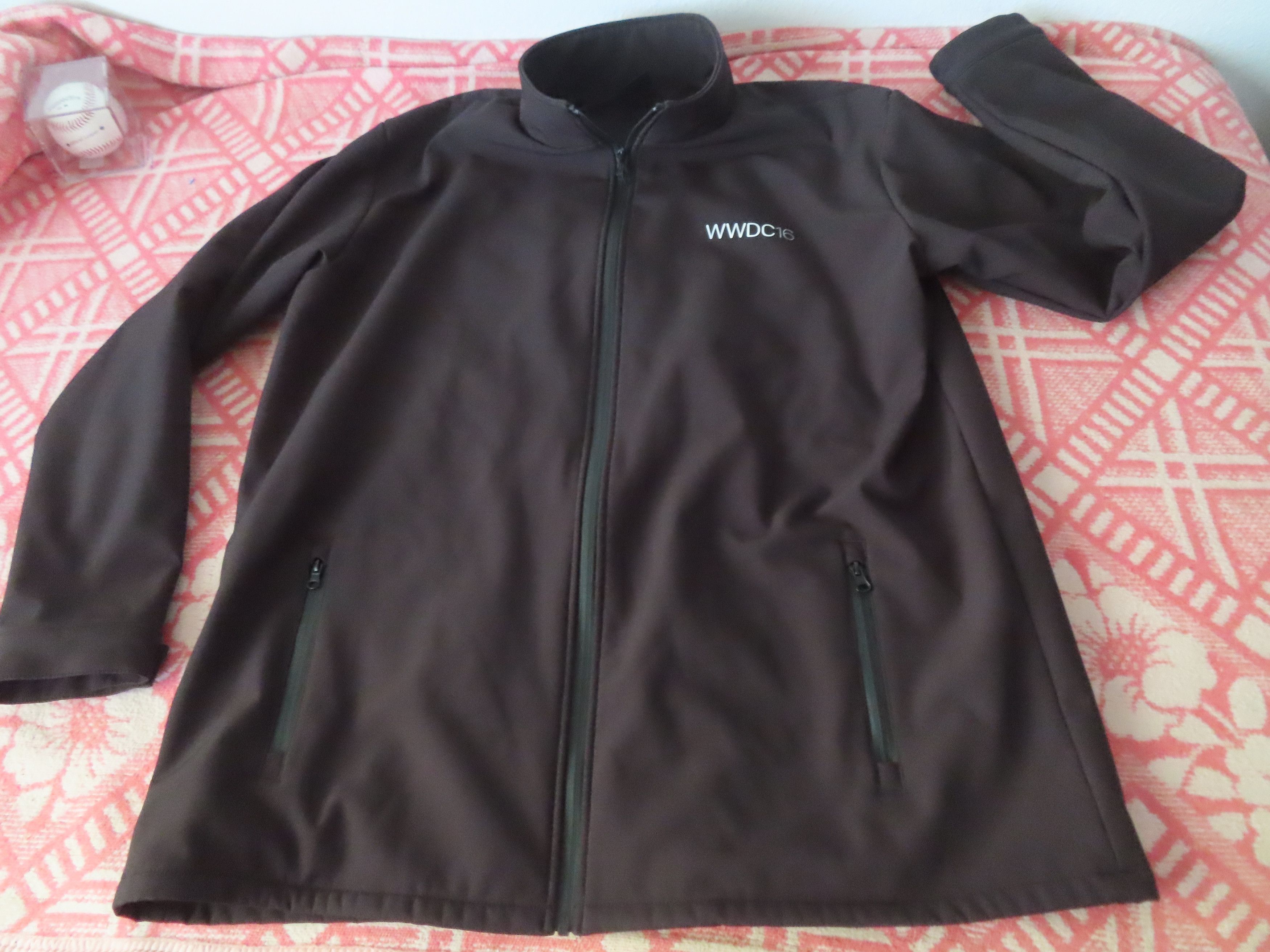Apple × Designer APPLE US Small World Wide Developer Conf 2016 WWDC 16 Size US XXL / EU 58 / 5 - 1 Thumbnail