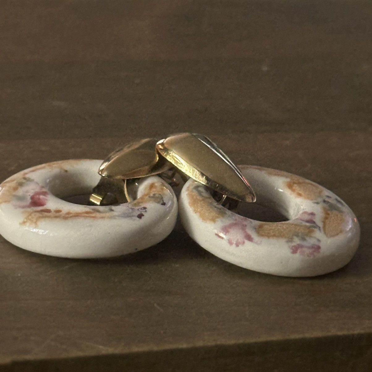 Vintage Vintage hand painted porcelain hoop earrings Size ONE SIZE - 5 Thumbnail