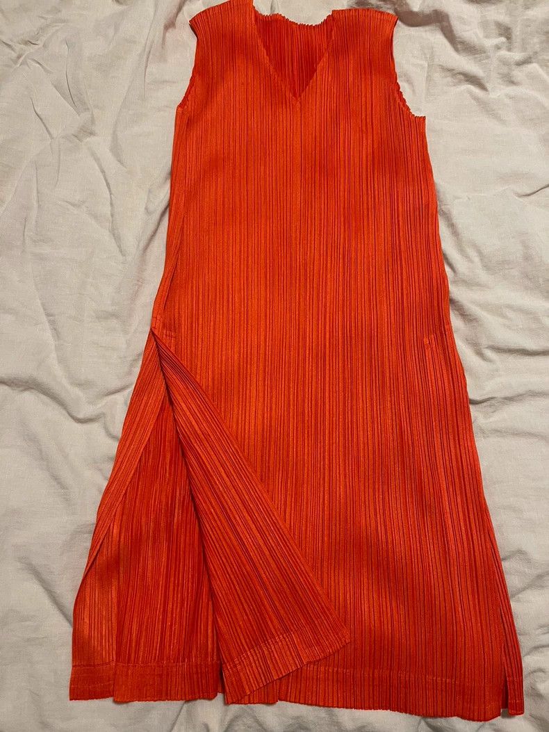 Issey Miyake size:5 Orange pleated vest dress