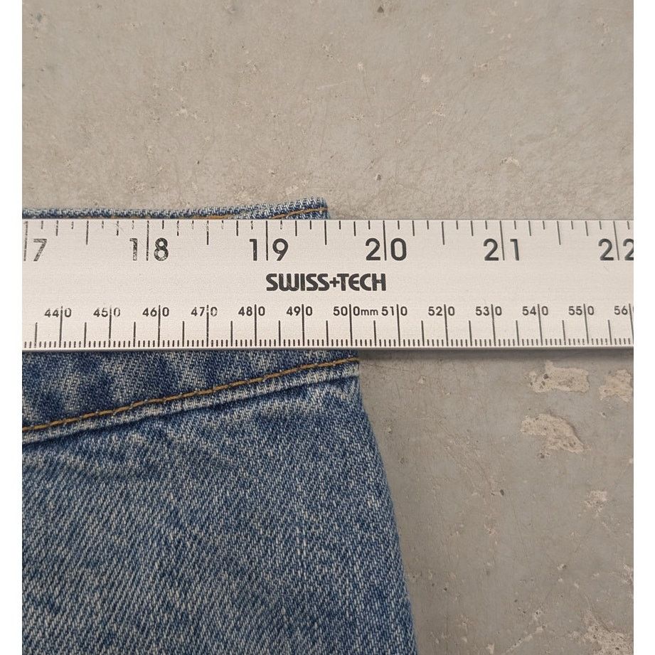 Levi's × Vintage Vintage Levis 550 Relaxed Fit washed blue denim jeans Size US 39 - 5 Thumbnail
