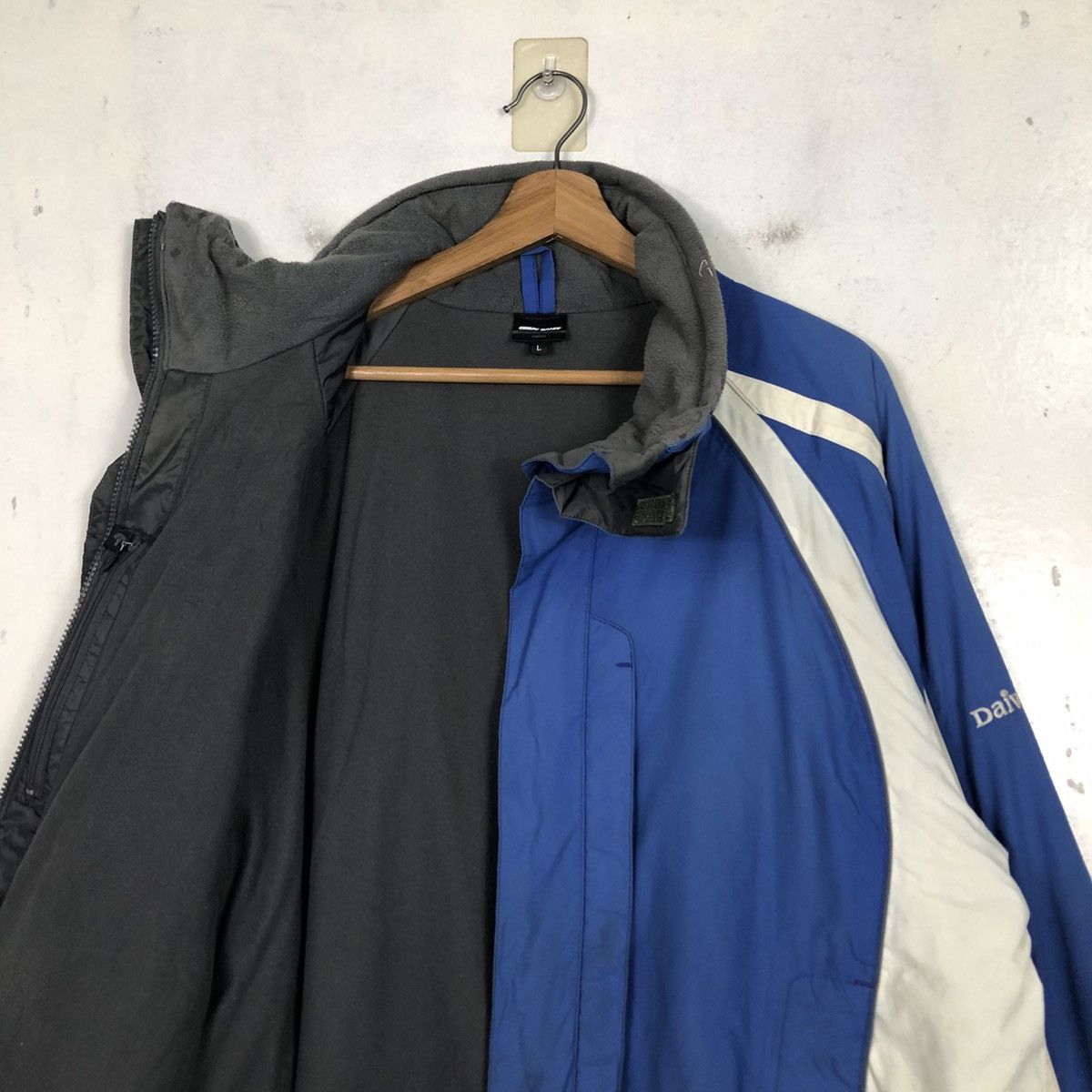 Japanese Brand Fishing Jacket Zipper Daiwa Big Logo Size US L / EU 52-54 / 3 - 15 Thumbnail