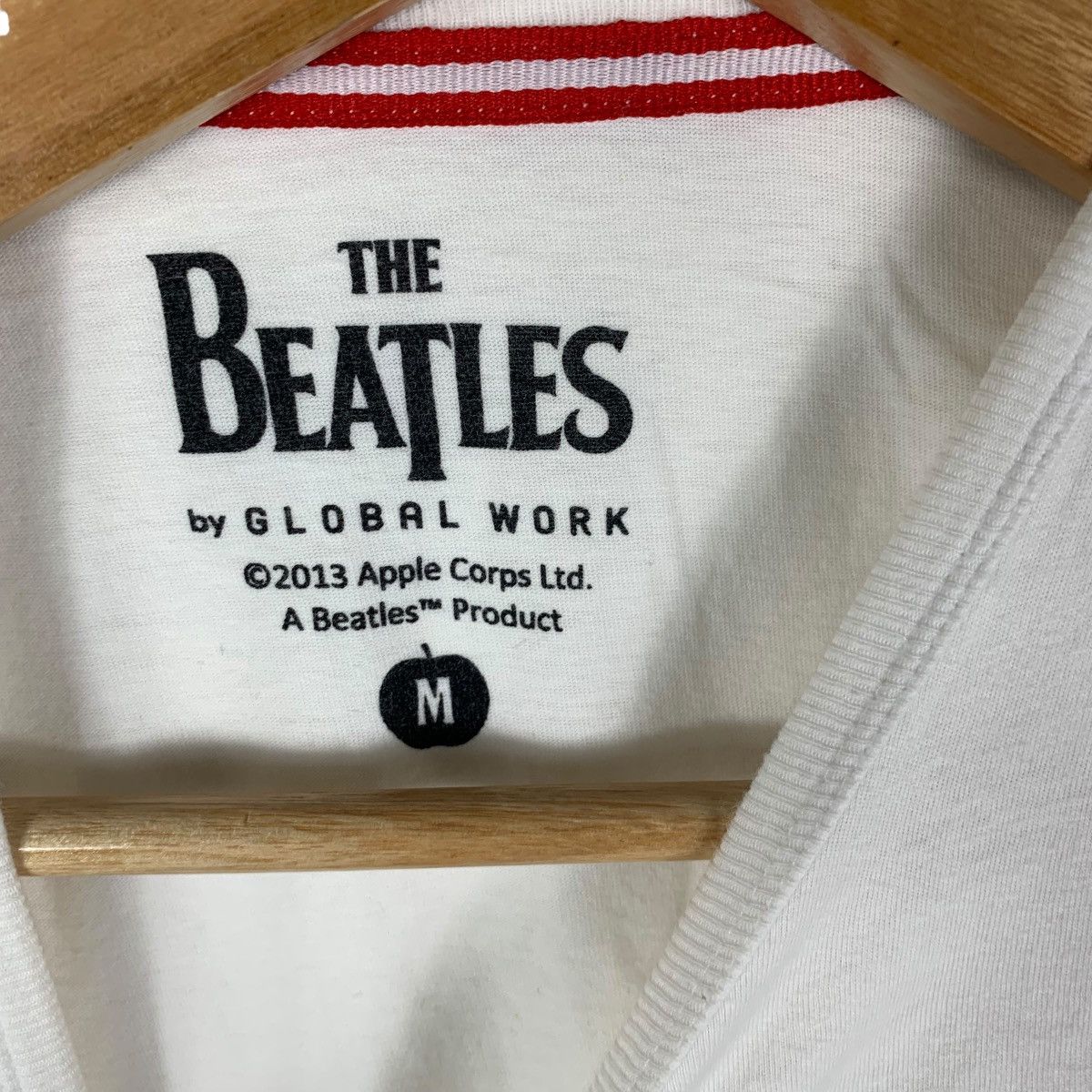 Band Tees THE BEATLES x GLOBAL WORK 2013 Collection Apple Tee Shirt Size M / US 6-8 / IT 42-44 - 8 Thumbnail