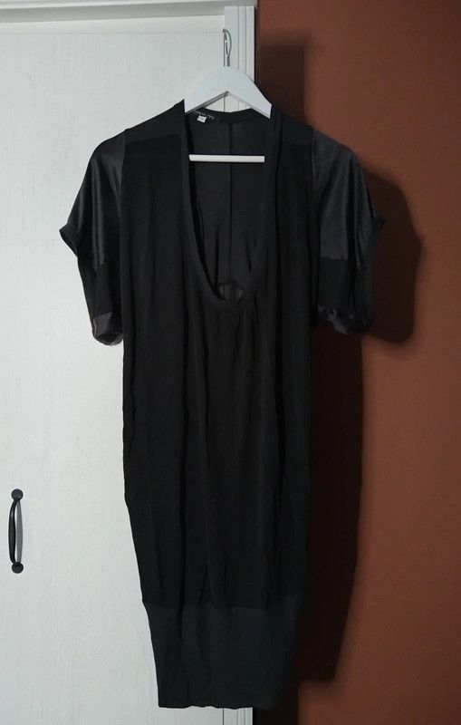 Patrizia Pepe Patrizia Pepe black dress Size M / US 6-8 / IT 42-44 - 1 Thumbnail