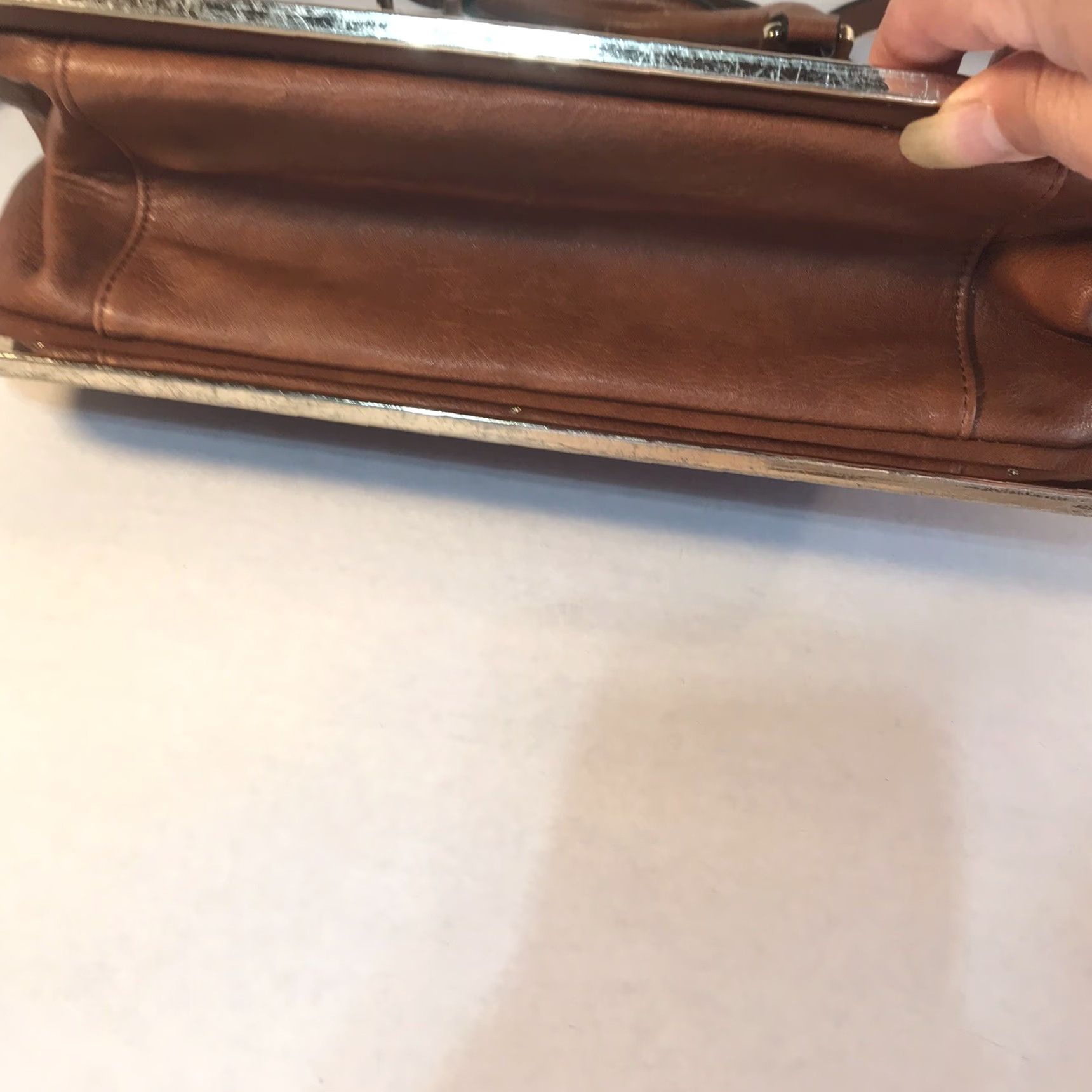 Vintage Dune Faux Leather Crossbody Bag with Gold Trim - Large Chestnut Messenger for Women Size 36" / US 14 / IT 50 - 5 Thumbnail