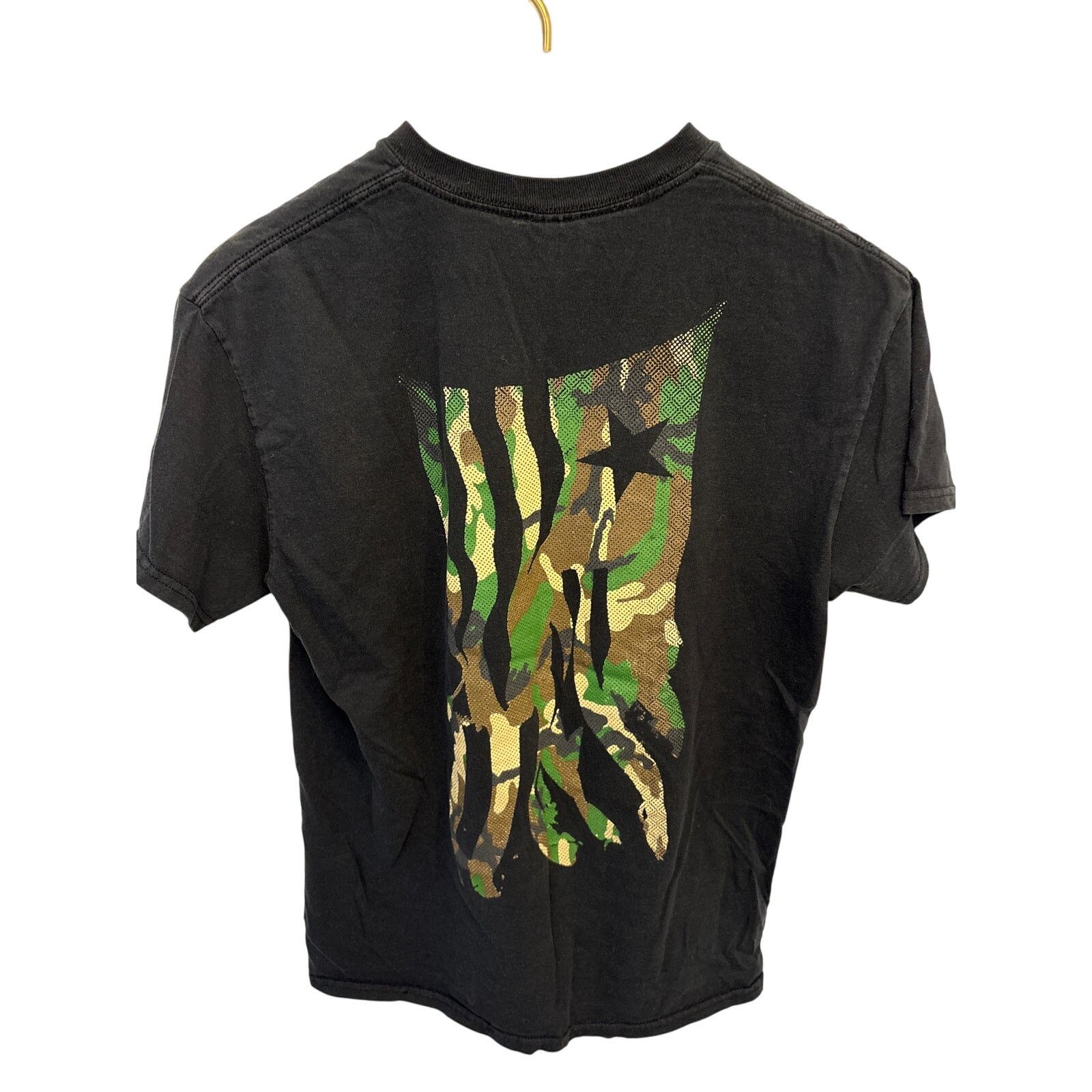Gildan Lamb of God Metal tee Gildan tag 2010s metal merch Medium Size US M / EU 48-50 / 2 - 3 Thumbnail